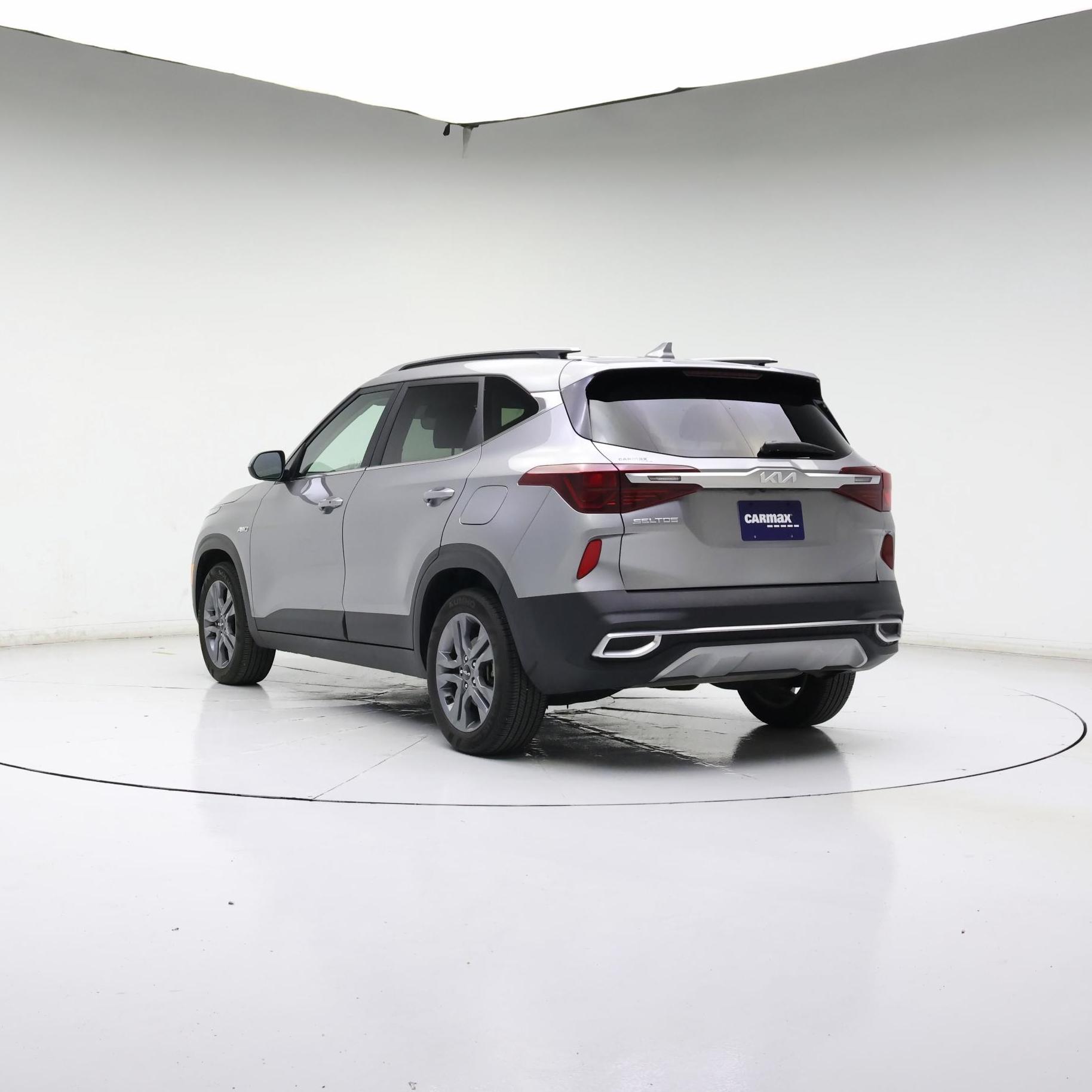 Thumbnail: 2022 Kia Seltos - 2