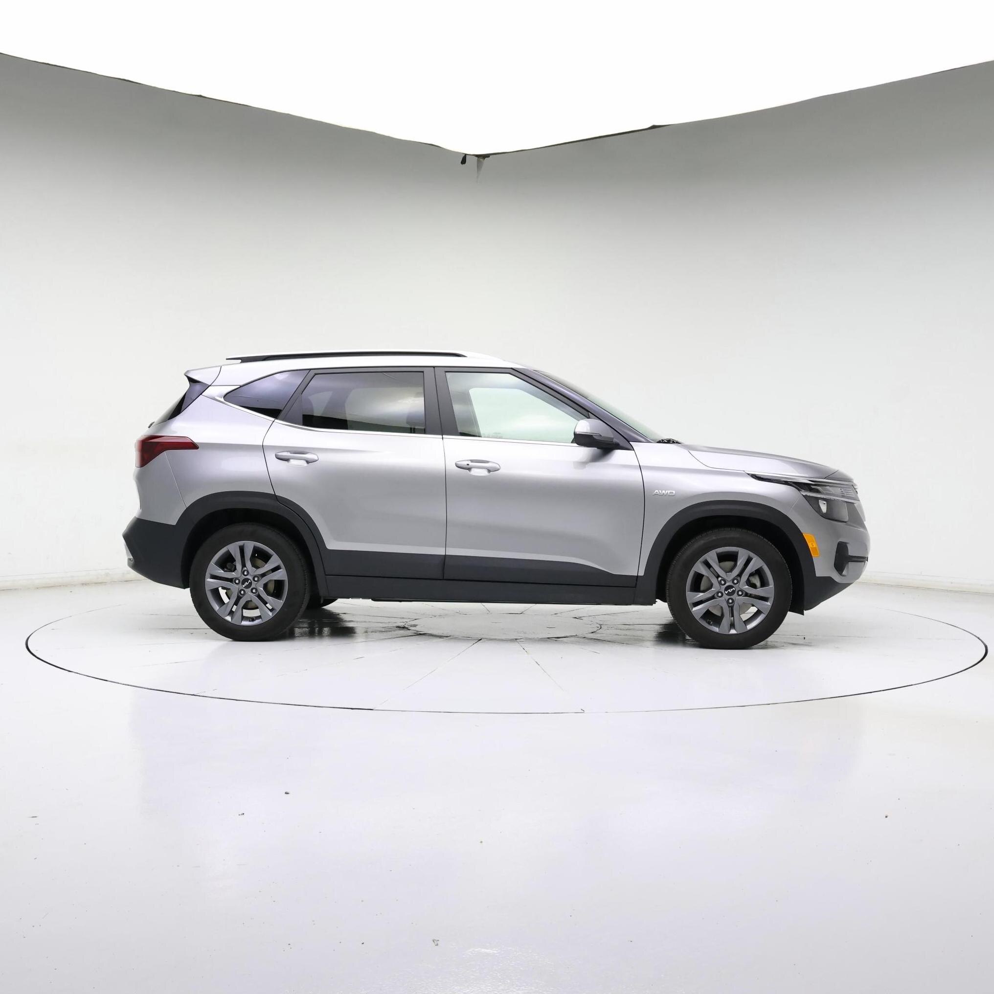 Thumbnail: 2022 Kia Seltos - 7