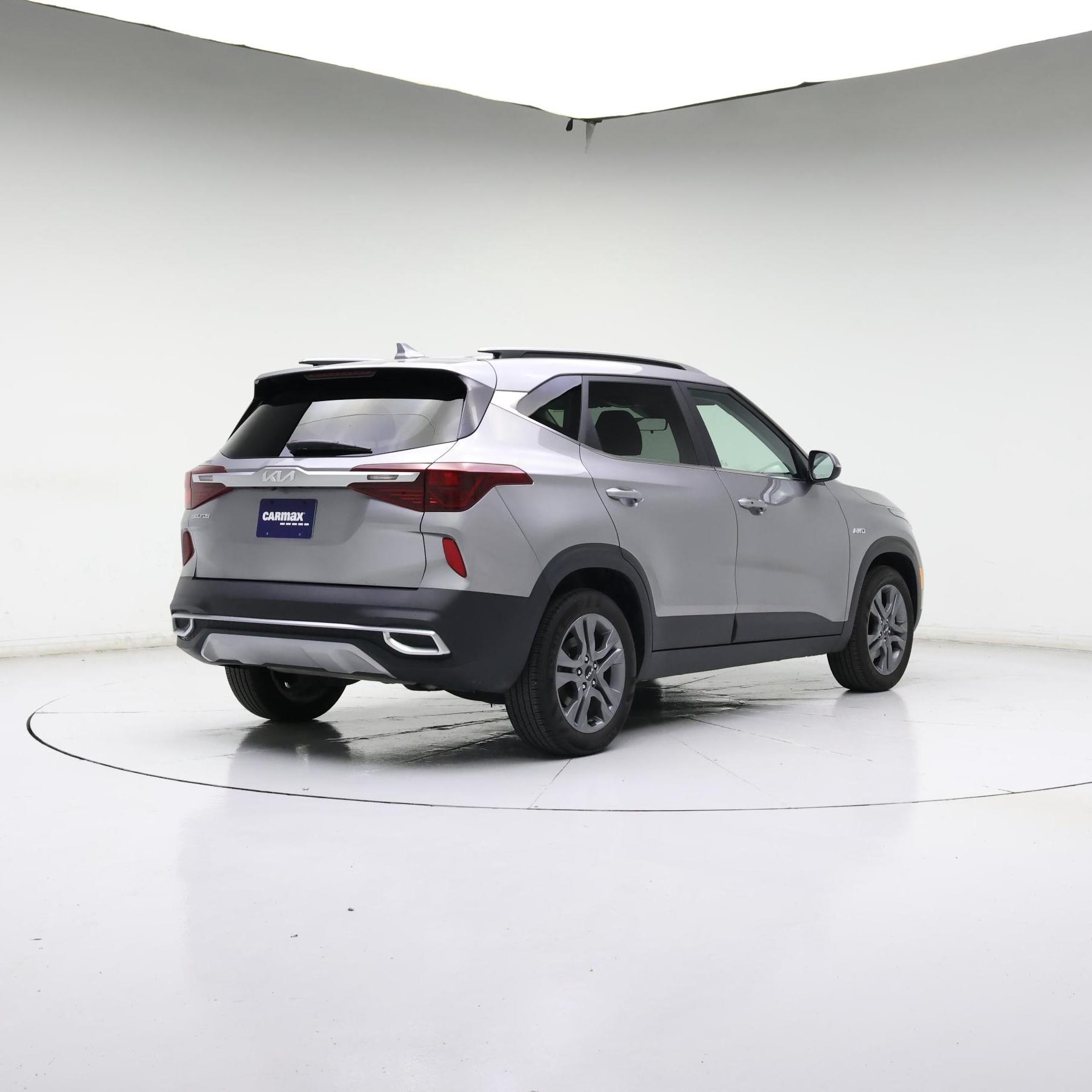 Thumbnail: 2022 Kia Seltos - 8