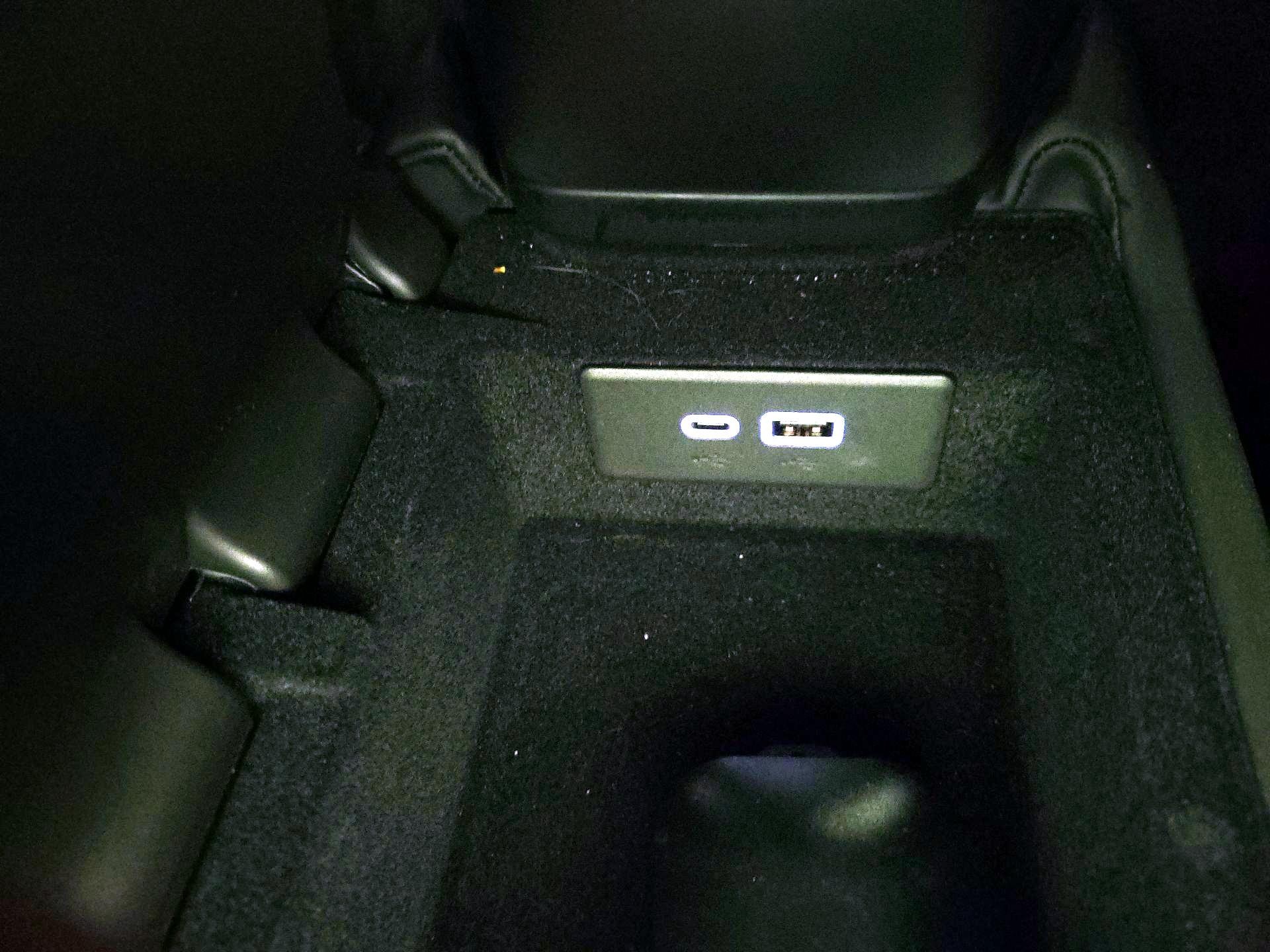 Thumbnail: 2024 Chevrolet Corvette - 19