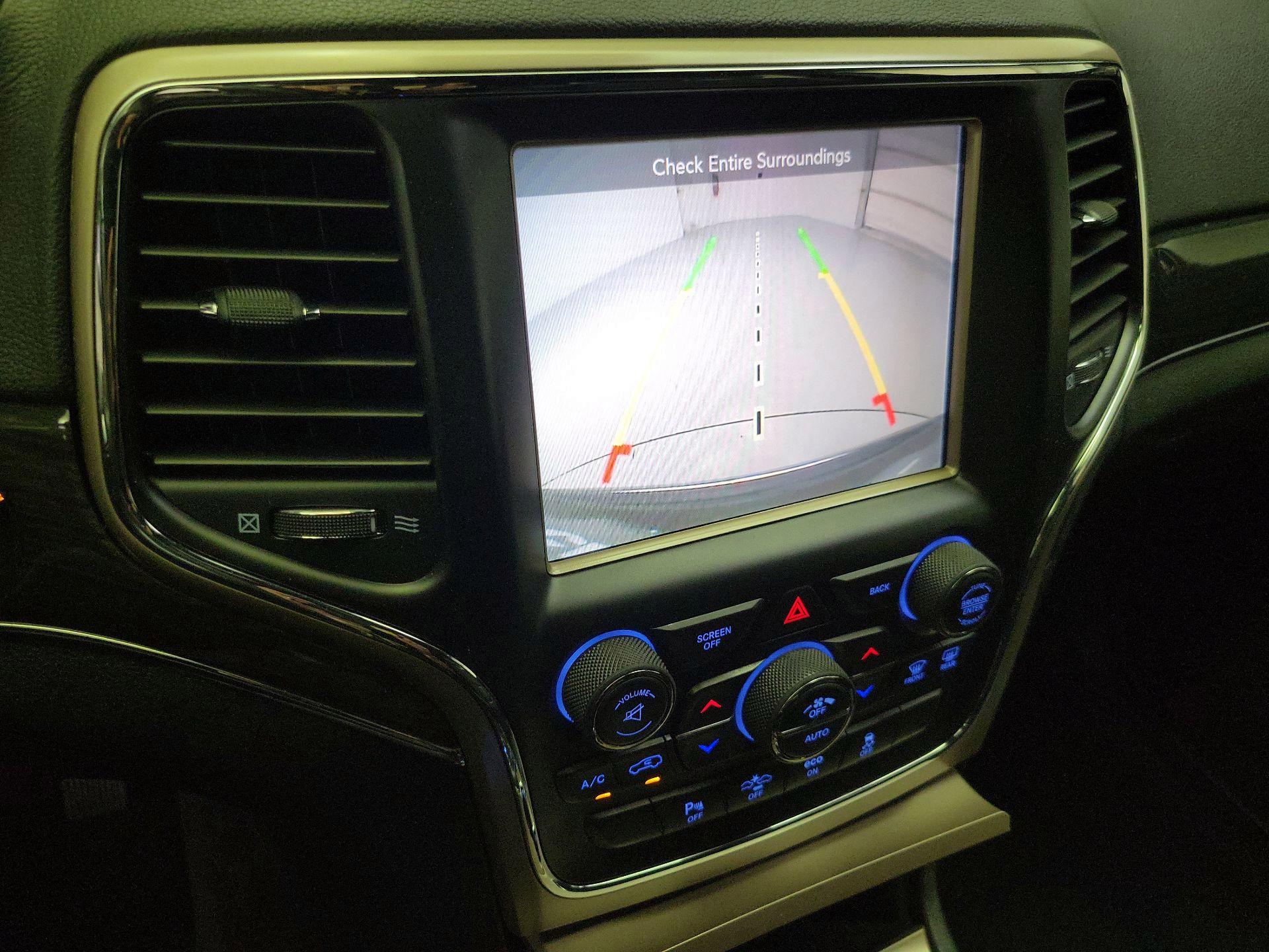 Thumbnail: 2015 Jeep Grand Cherokee - 15