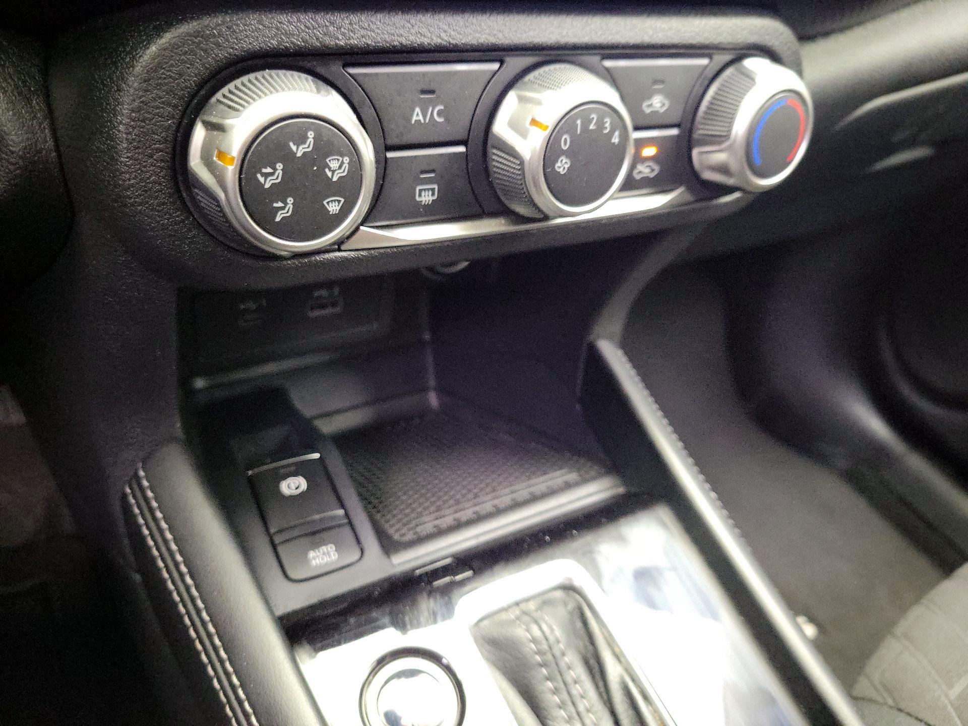 Thumbnail: 2023 Nissan Kicks - 15