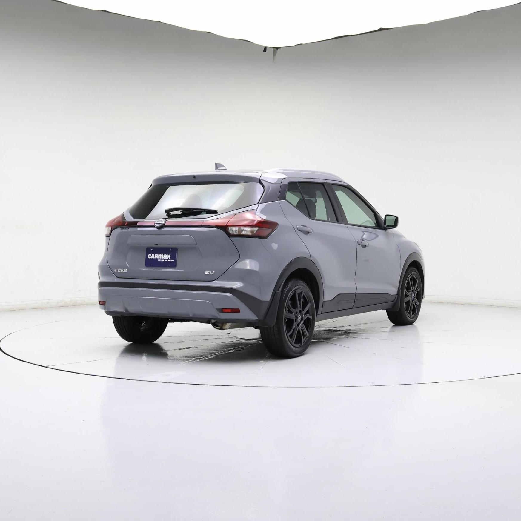 Thumbnail: 2023 Nissan Kicks - 4