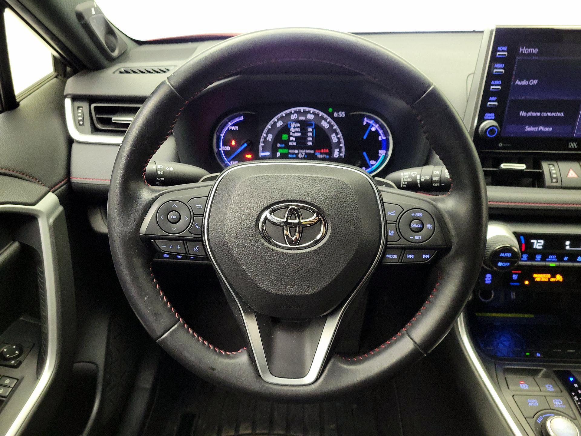 Thumbnail: 2021 Toyota RAV4 - 10