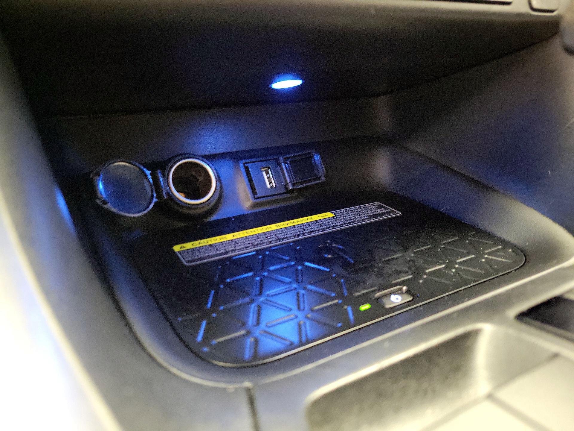 Thumbnail: 2021 Toyota RAV4 - 19