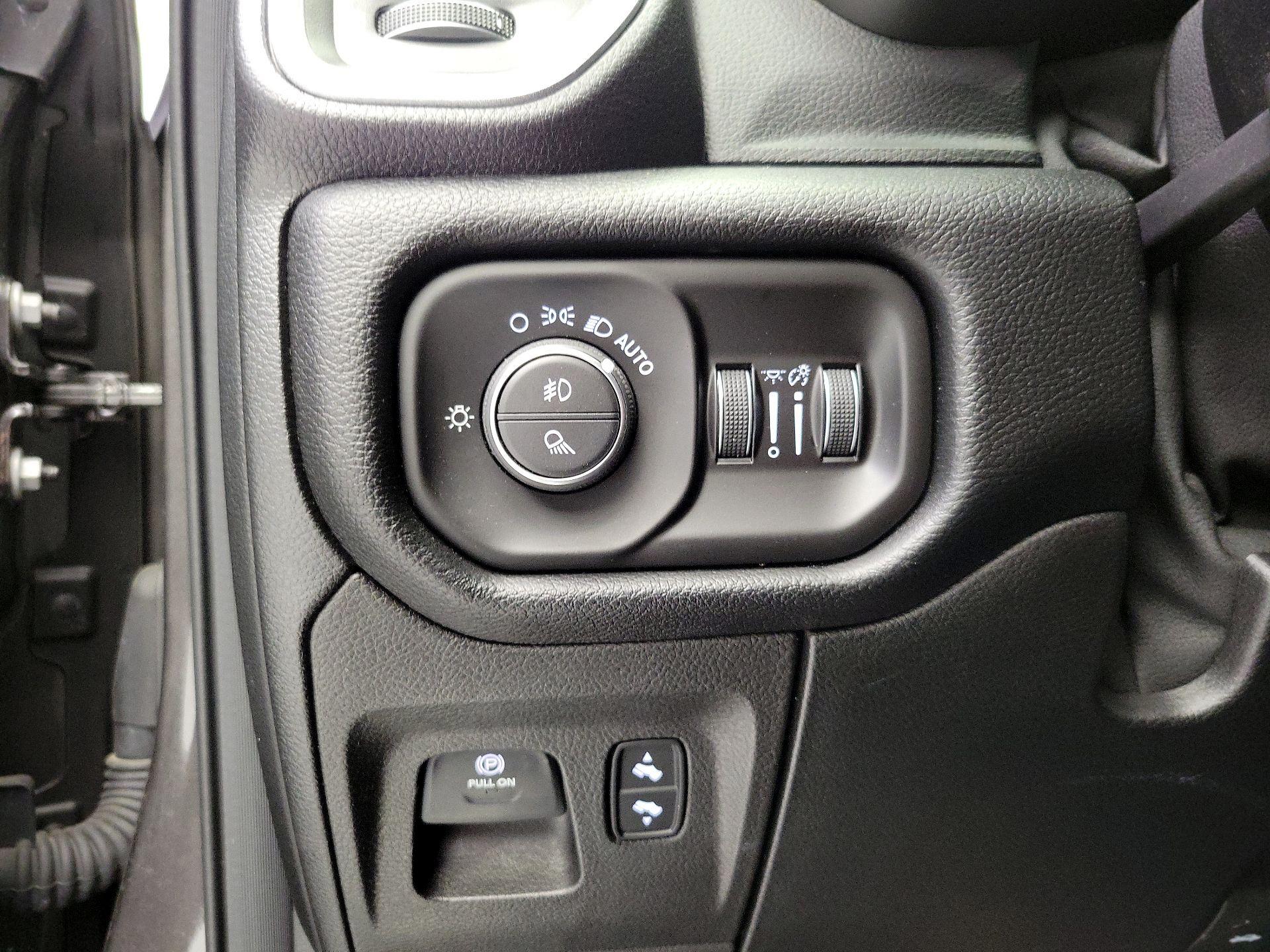Thumbnail: 2020 RAM 1500 - 13