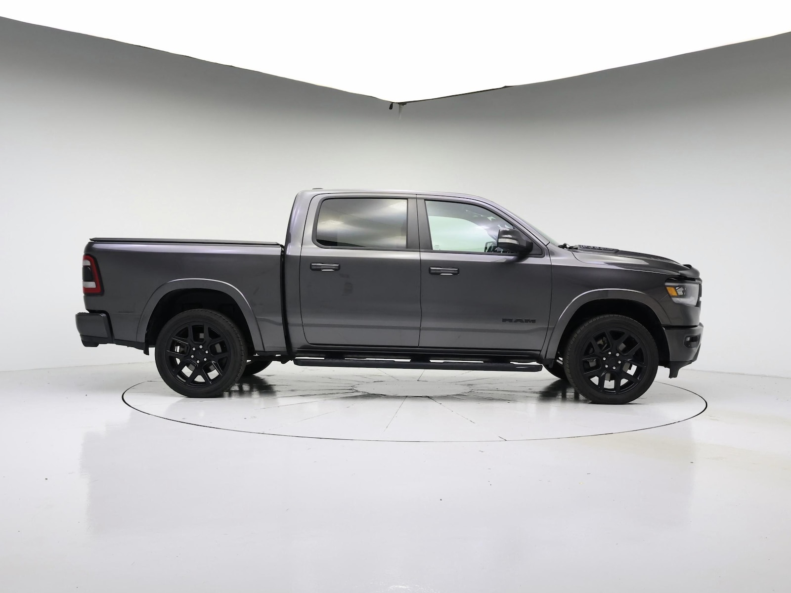 2020 RAM Ram 1500 Pickup Laramie - Photo 8