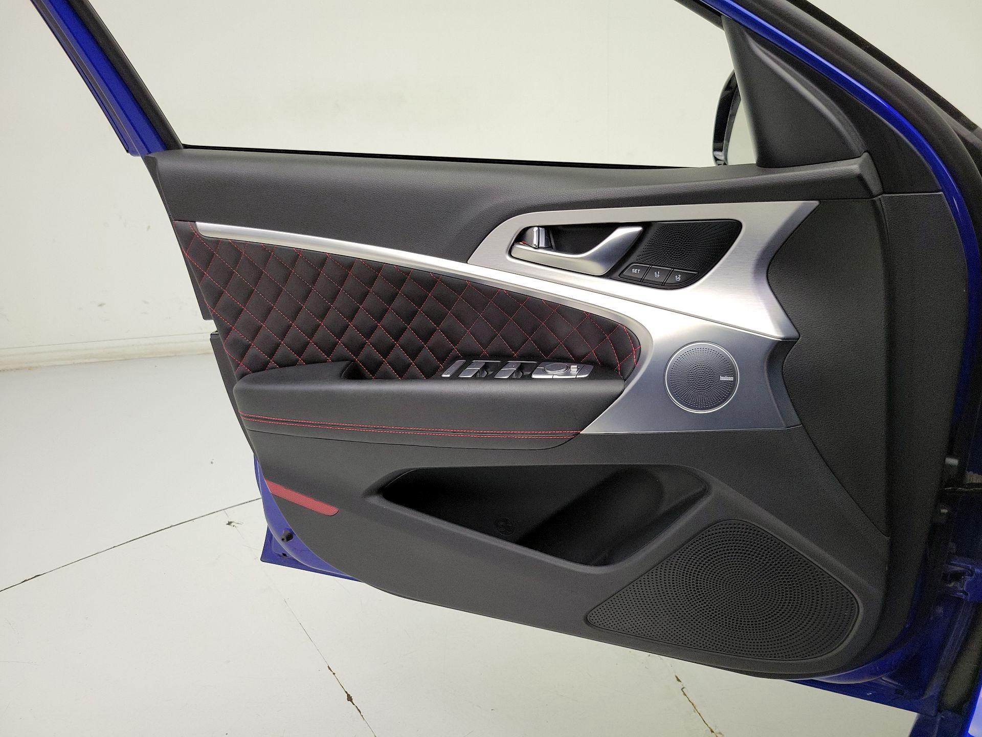 Thumbnail: 2019 Genesis G70 - 12