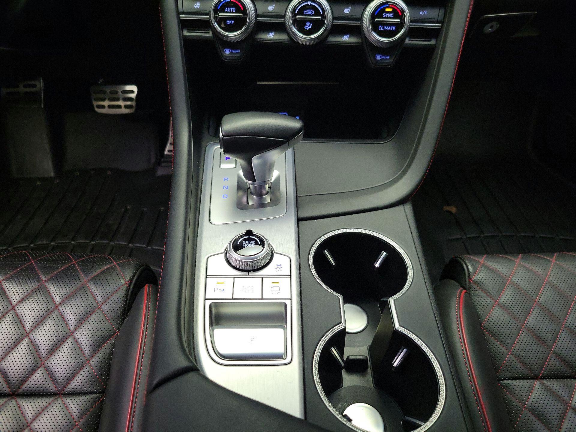 Thumbnail: 2019 Genesis G70 - 18