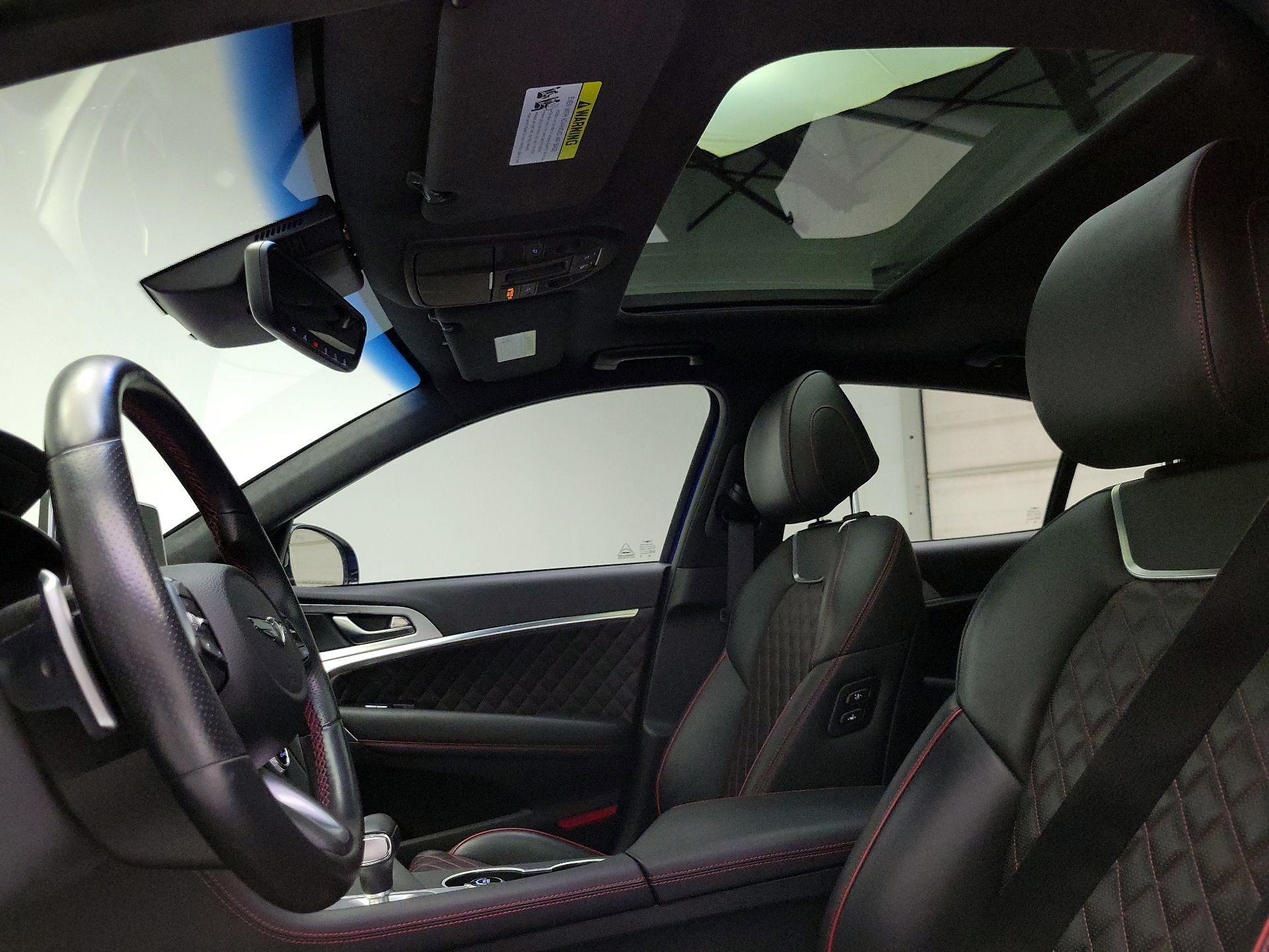 Thumbnail: 2019 Genesis G70 - 20