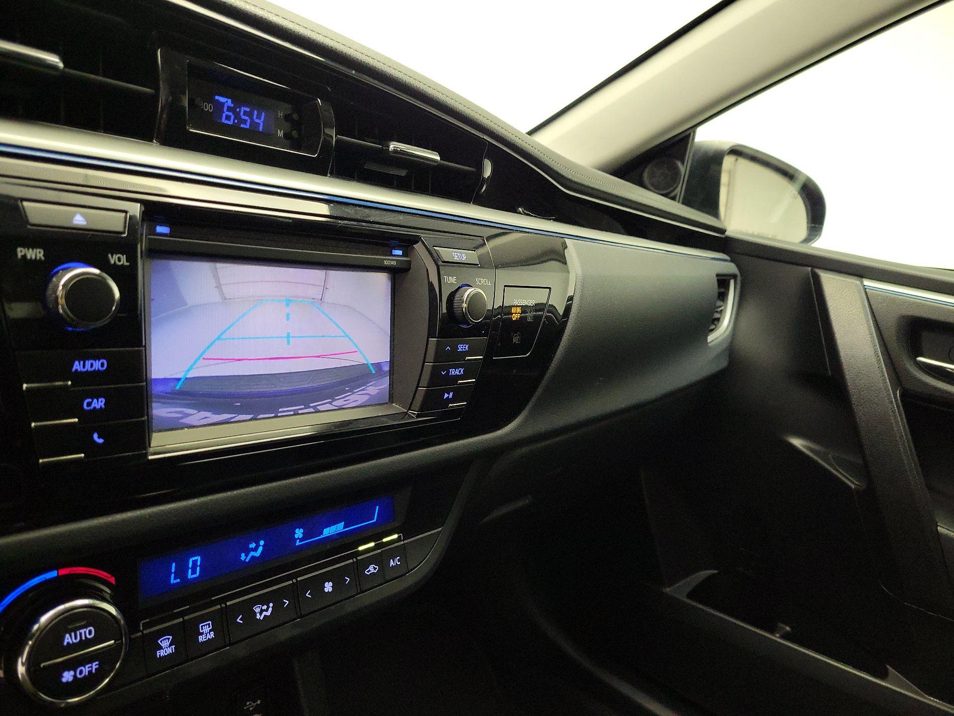 Thumbnail: 2015 Toyota Corolla - 14