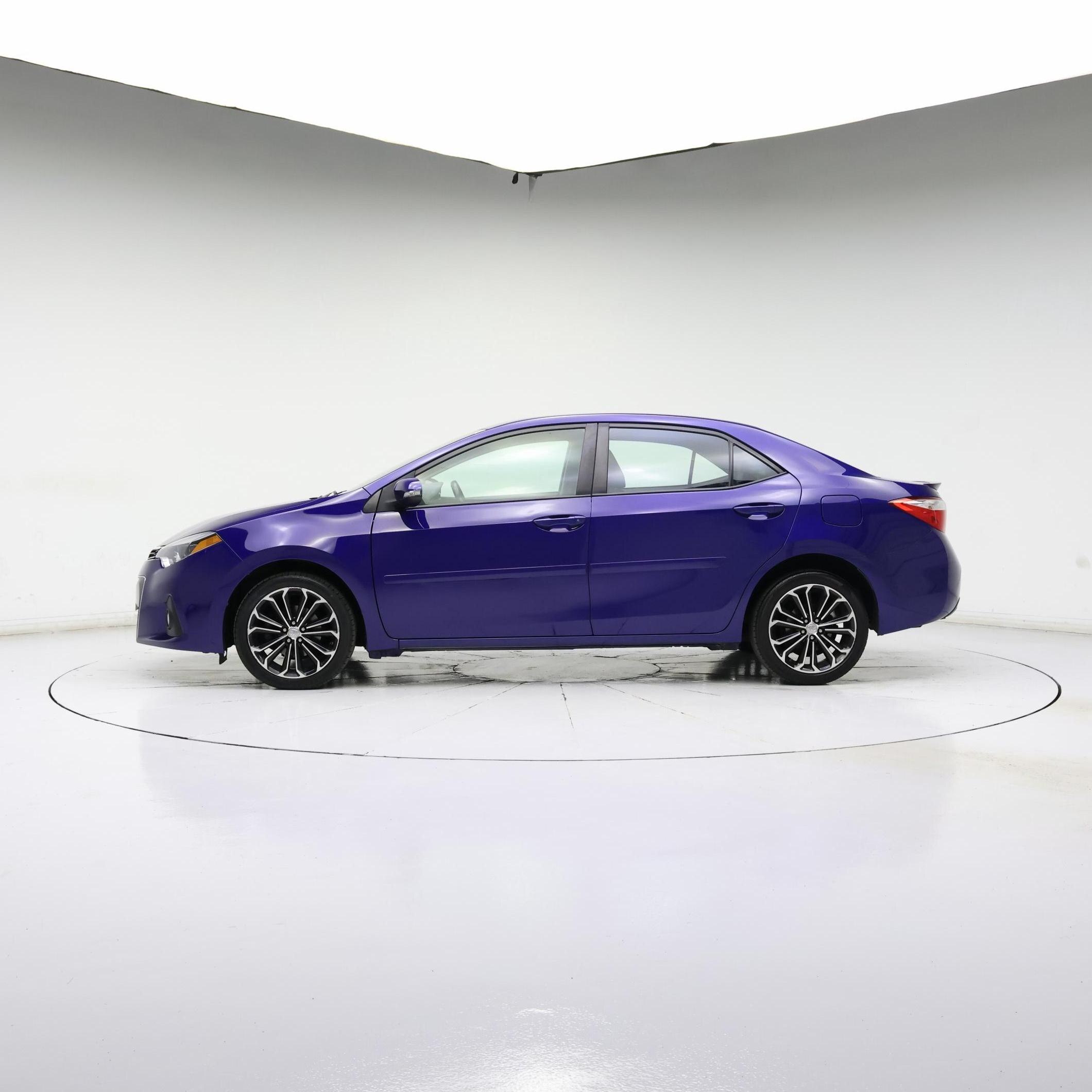 Thumbnail: 2015 Toyota Corolla - 3