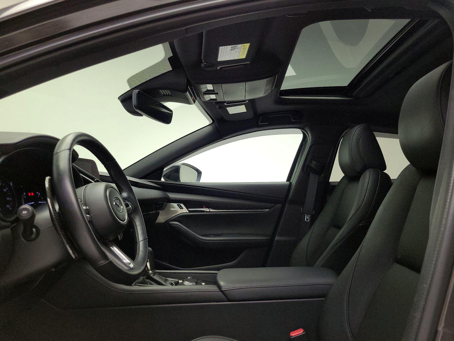 Thumbnail: 2022 Mazda Mazda3 - 19