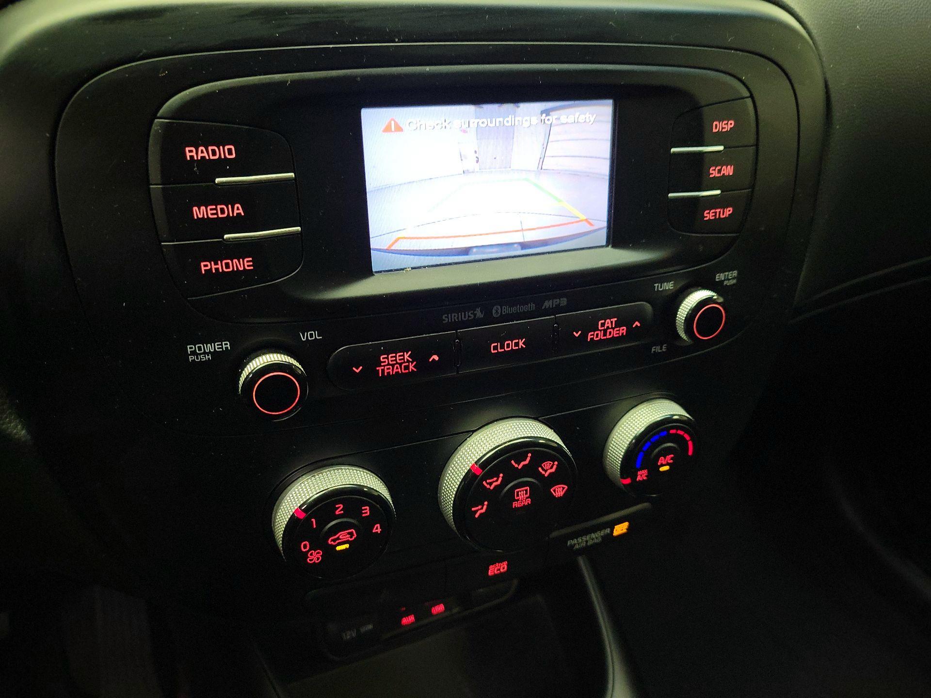 Thumbnail: 2016 Kia Soul - 14