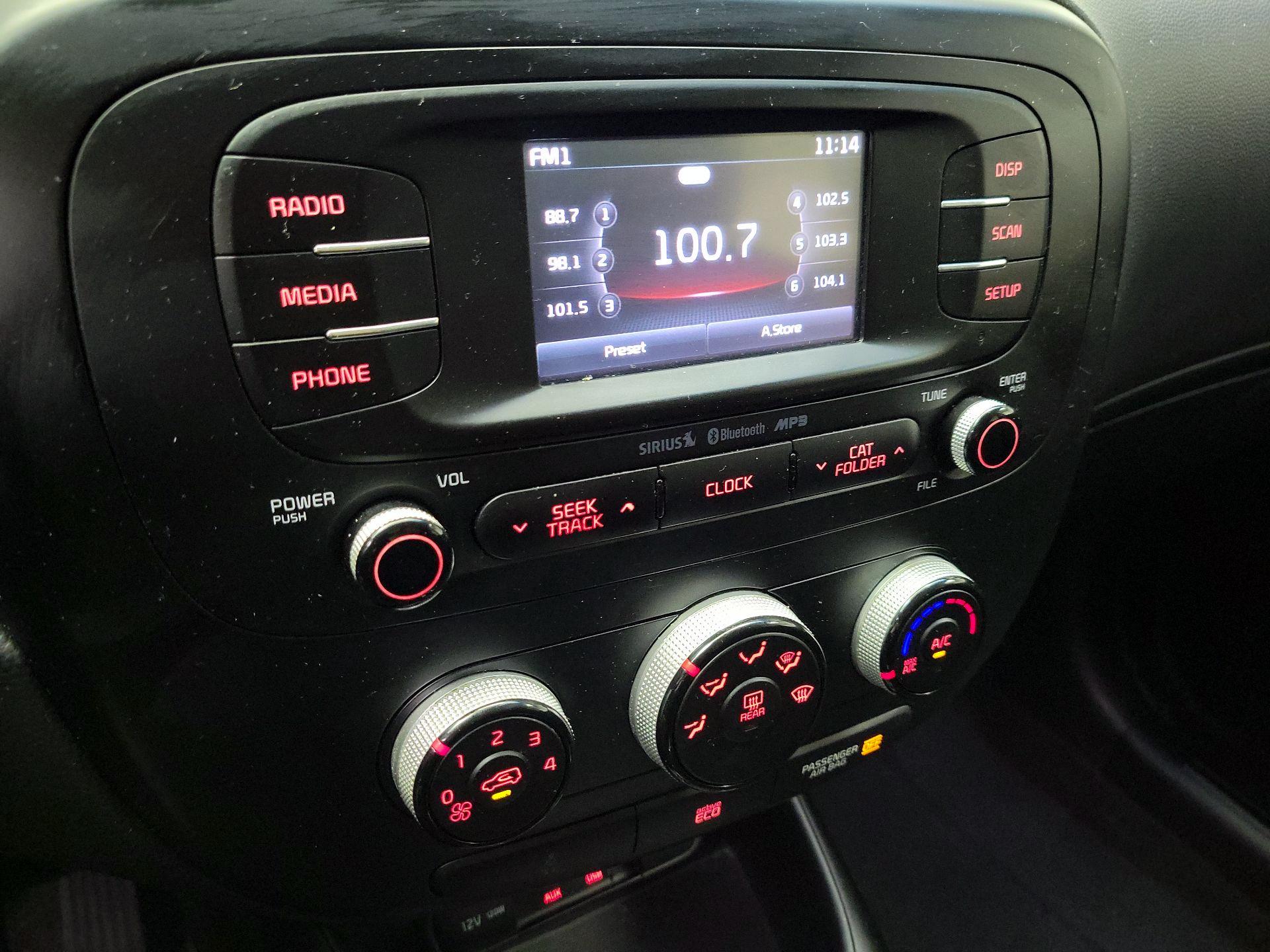 Thumbnail: 2016 Kia Soul - 15