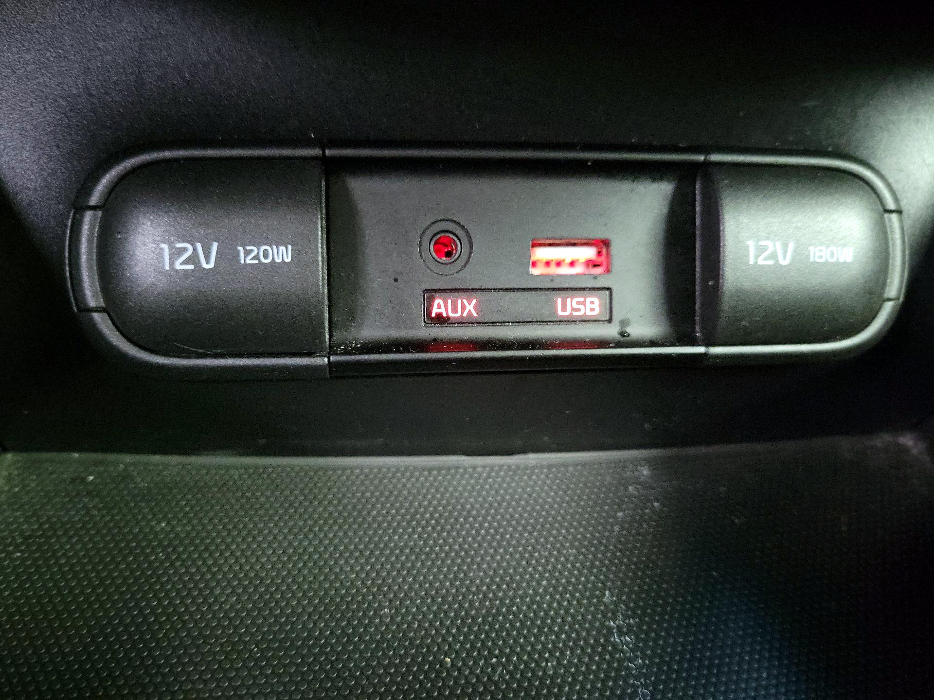 Thumbnail: 2016 Kia Soul - 18