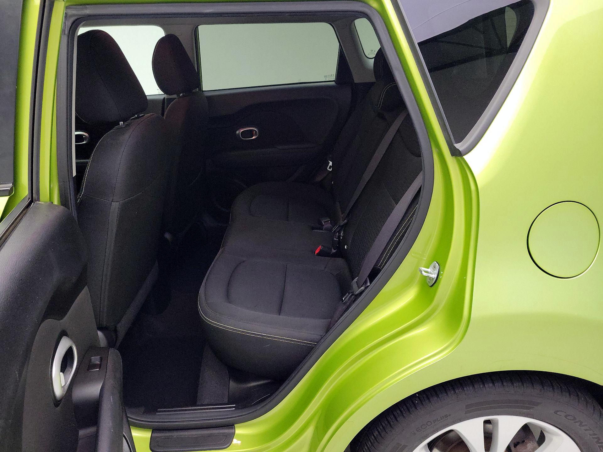 Thumbnail: 2016 Kia Soul - 19
