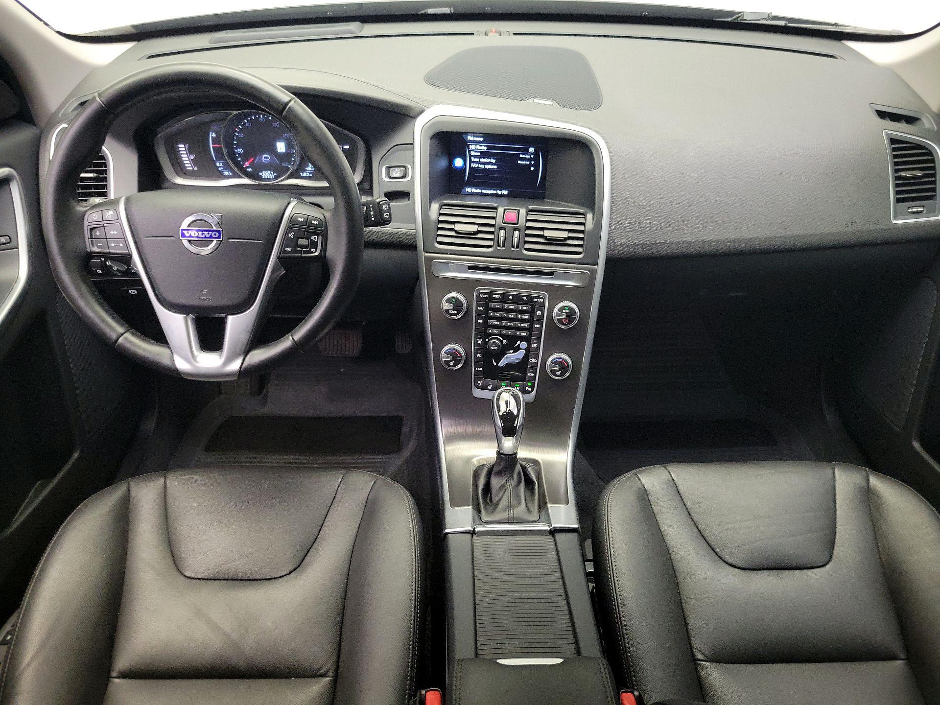 Thumbnail: 2015 Volvo XC60 - 9