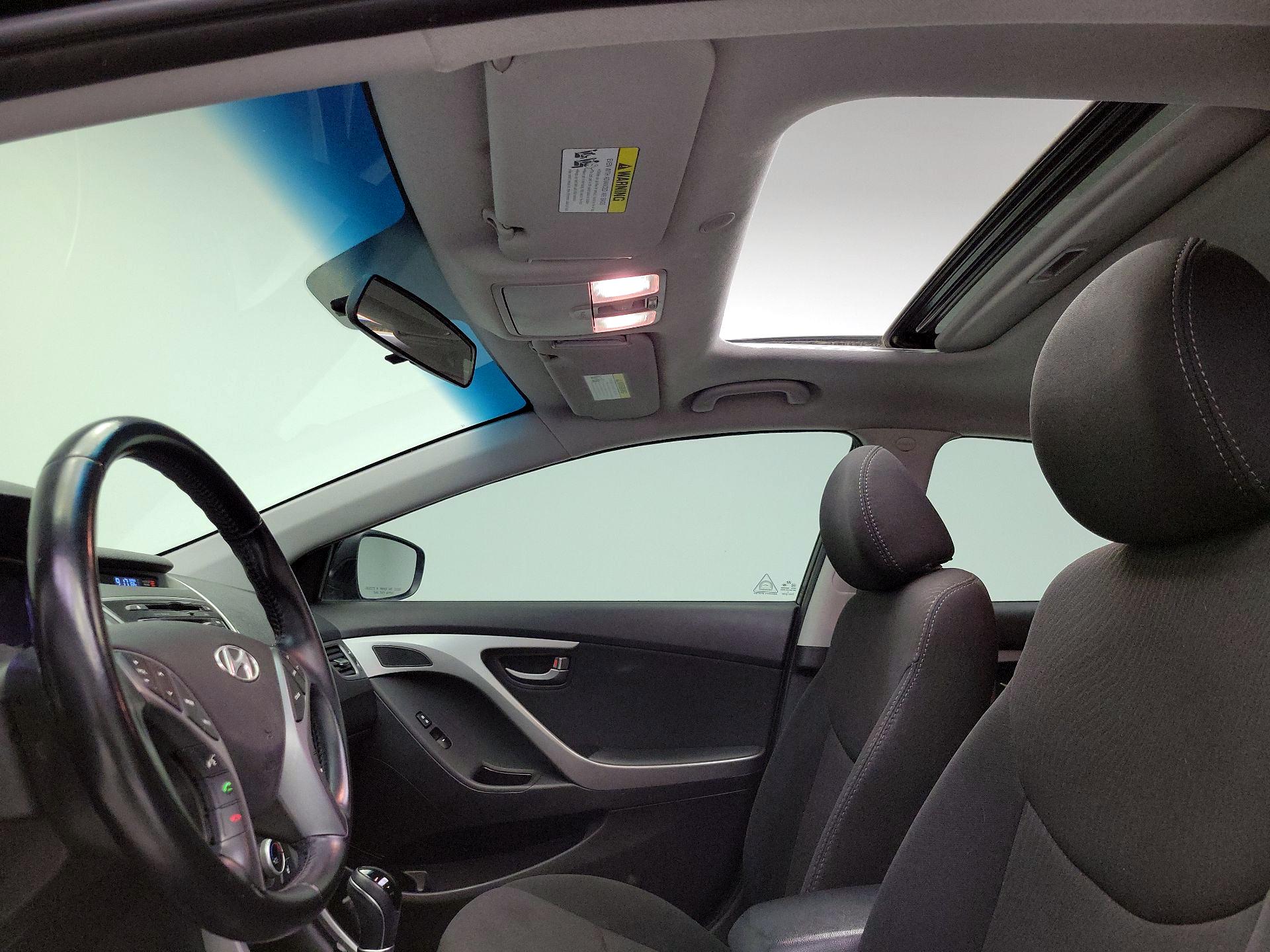 Thumbnail: 2016 Hyundai Elantra - 18
