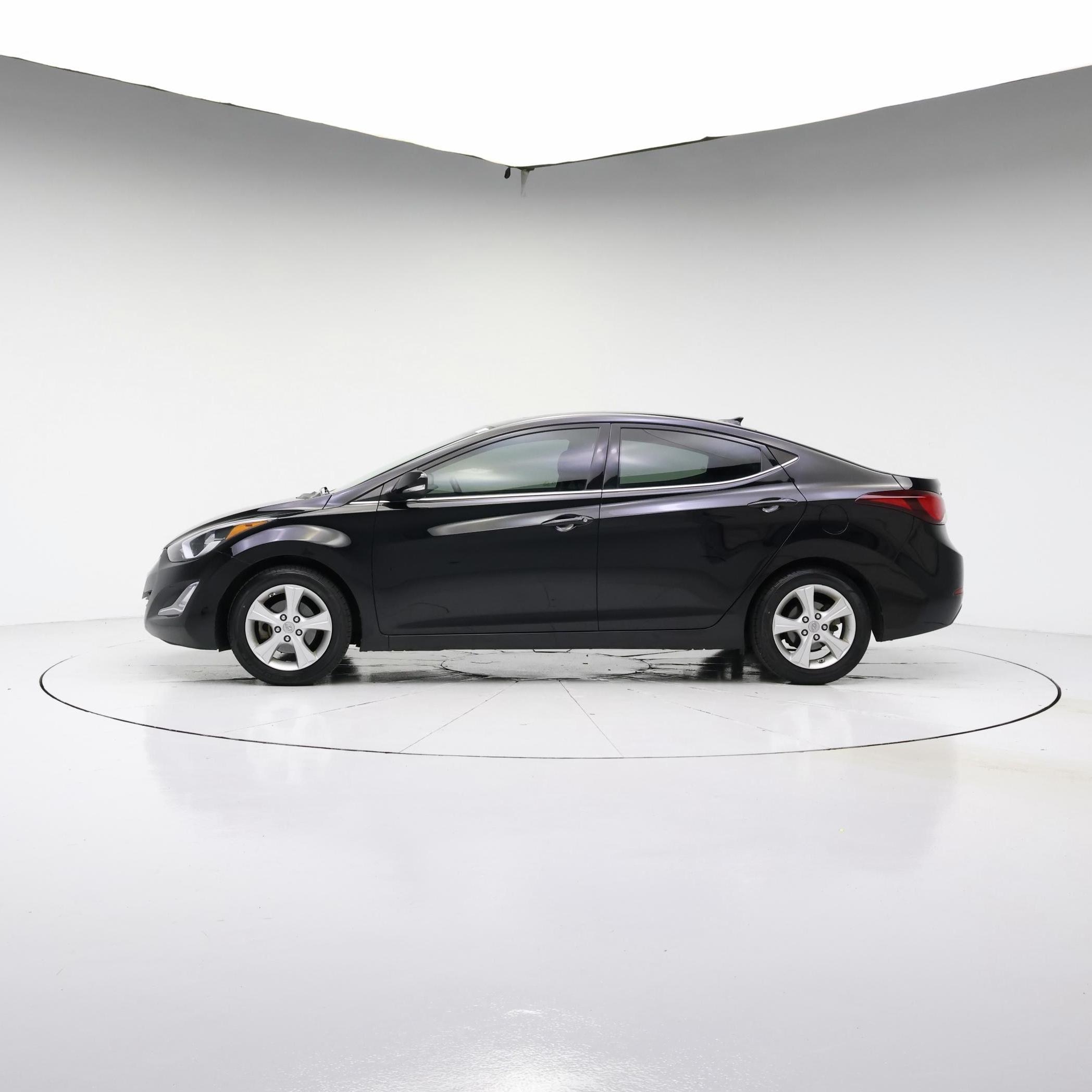 Thumbnail: 2016 Hyundai Elantra - 3