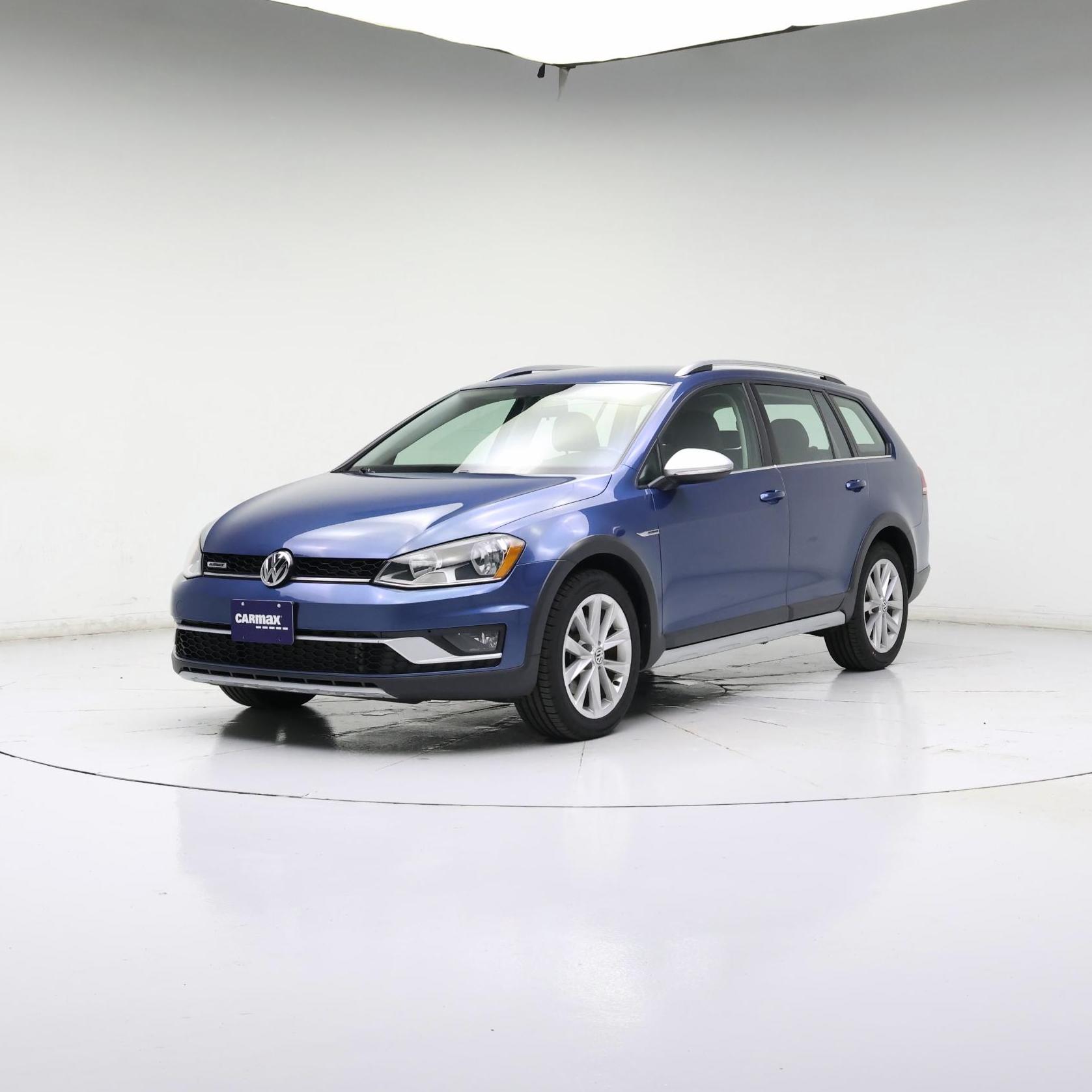 Thumbnail: 2017 Volkswagen Golf - 8