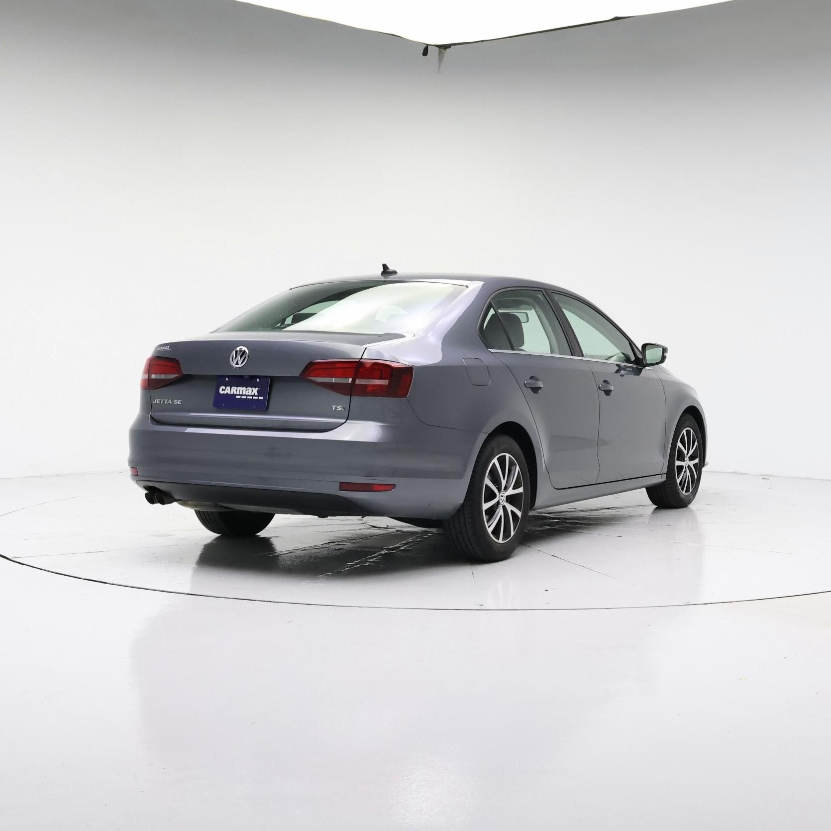 Thumbnail: 2017 Volkswagen Jetta - 8