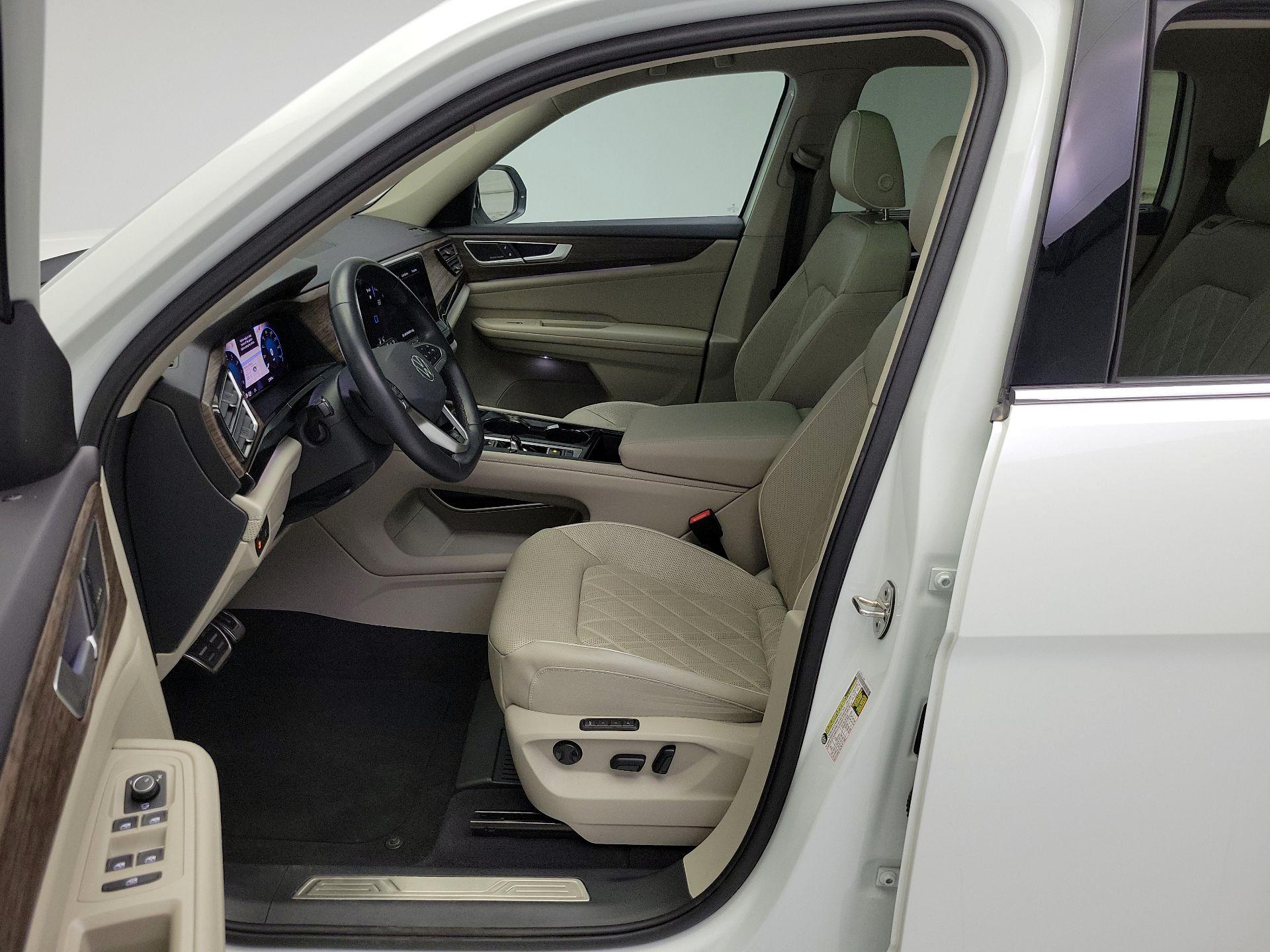 Thumbnail: 2024 Volkswagen Atlas - 11