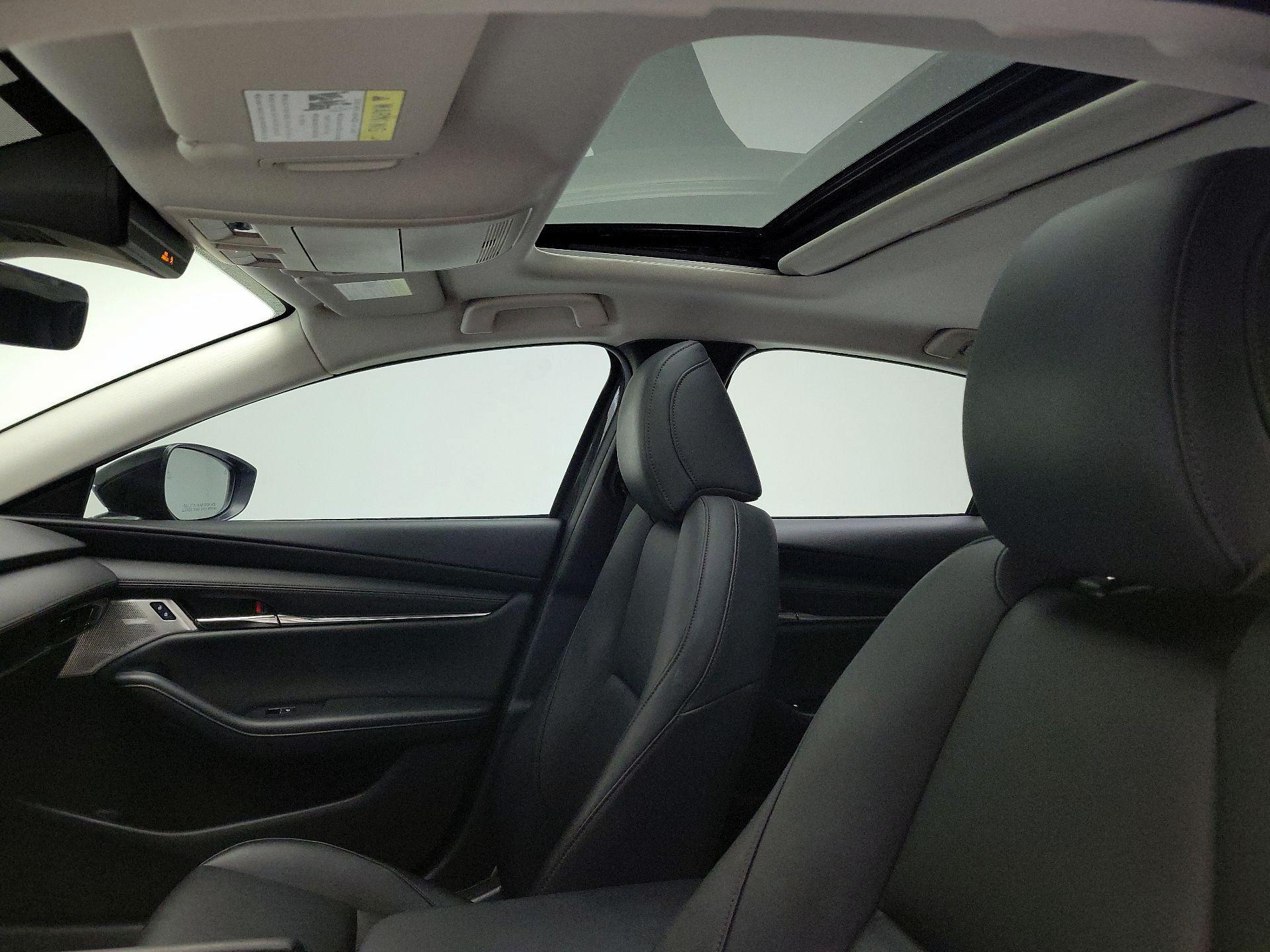 Thumbnail: 2021 Mazda Mazda3 - 19