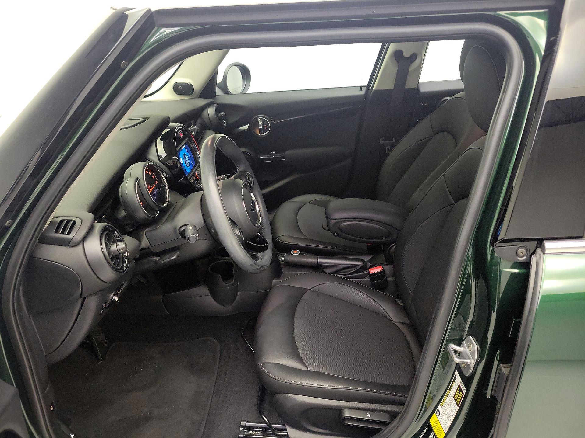 Thumbnail: 2019 MINI Cooper Hardtop - 11