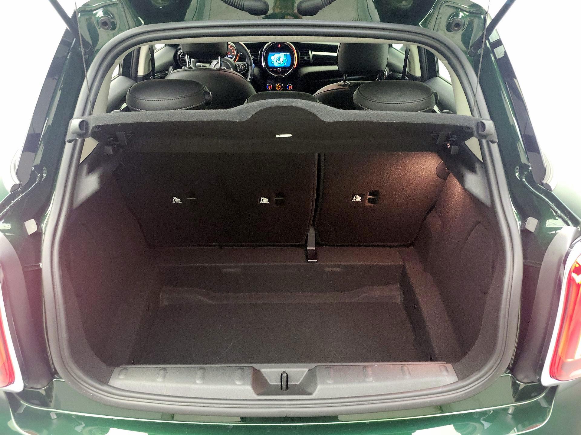 Thumbnail: 2019 MINI Cooper Hardtop - 20