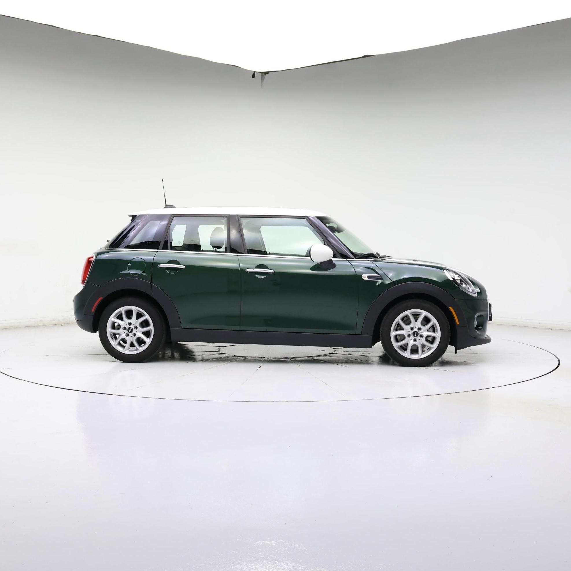 Thumbnail: 2019 MINI Cooper Hardtop - 7
