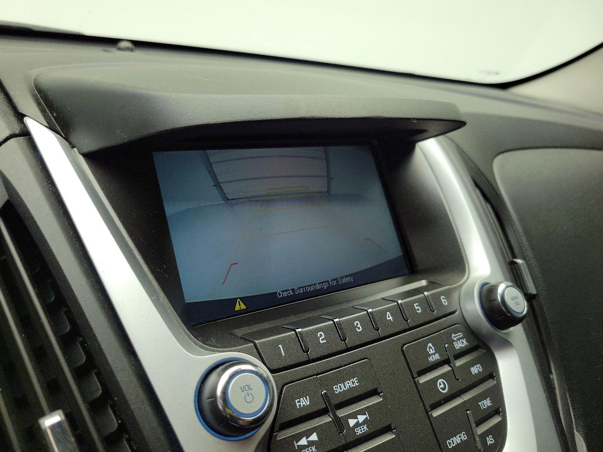 Thumbnail: 2016 Chevrolet Equinox - 11