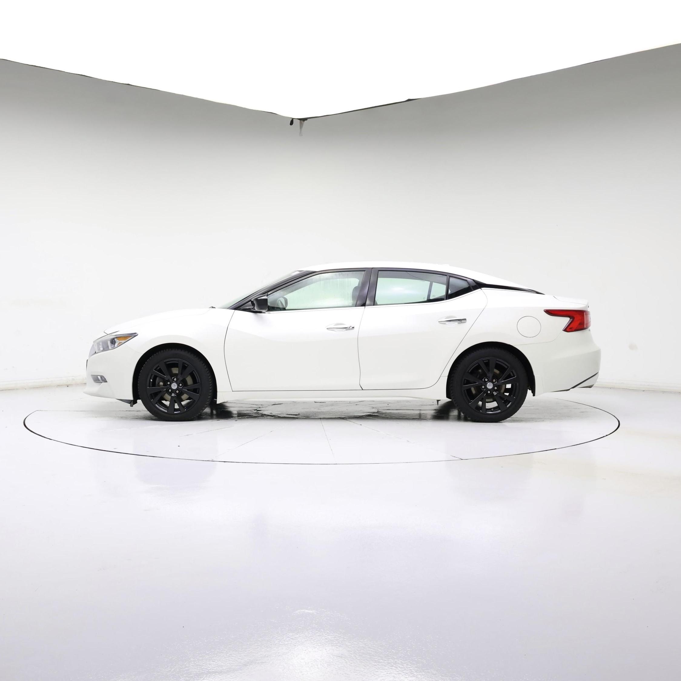 Thumbnail: 2017 Nissan Maxima - 3