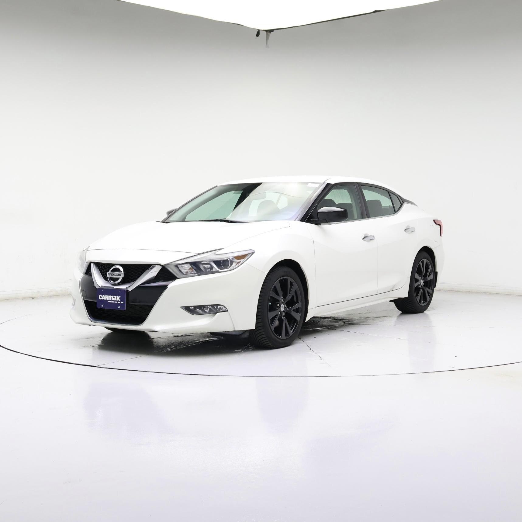 Thumbnail: 2017 Nissan Maxima - 4