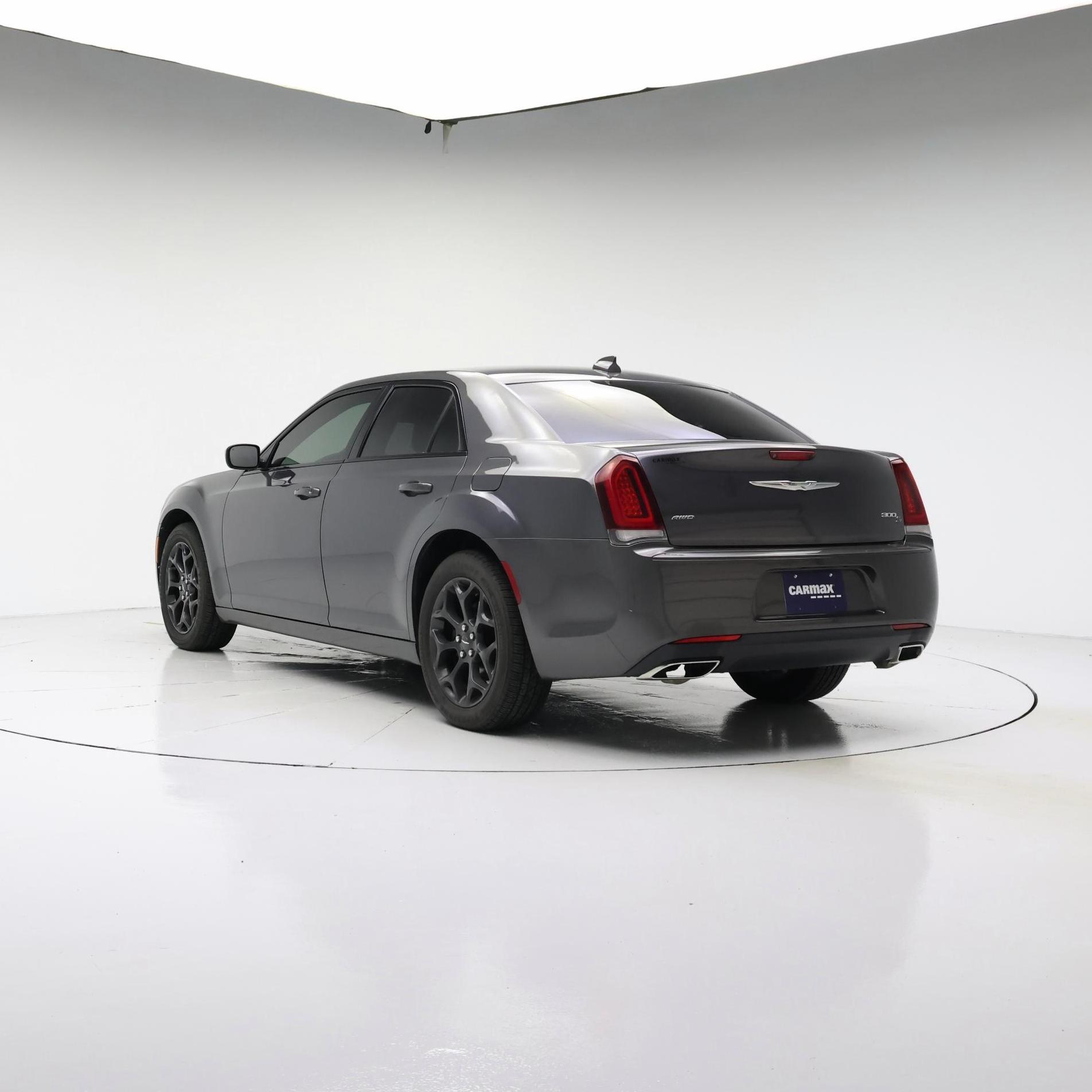 Thumbnail: 2019 Chrysler 300 - 2