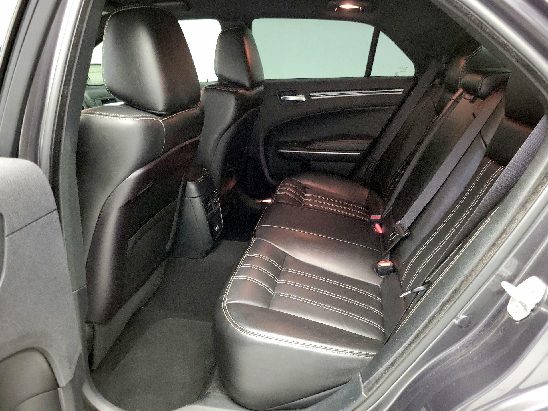 Thumbnail: 2019 Chrysler 300 - 19