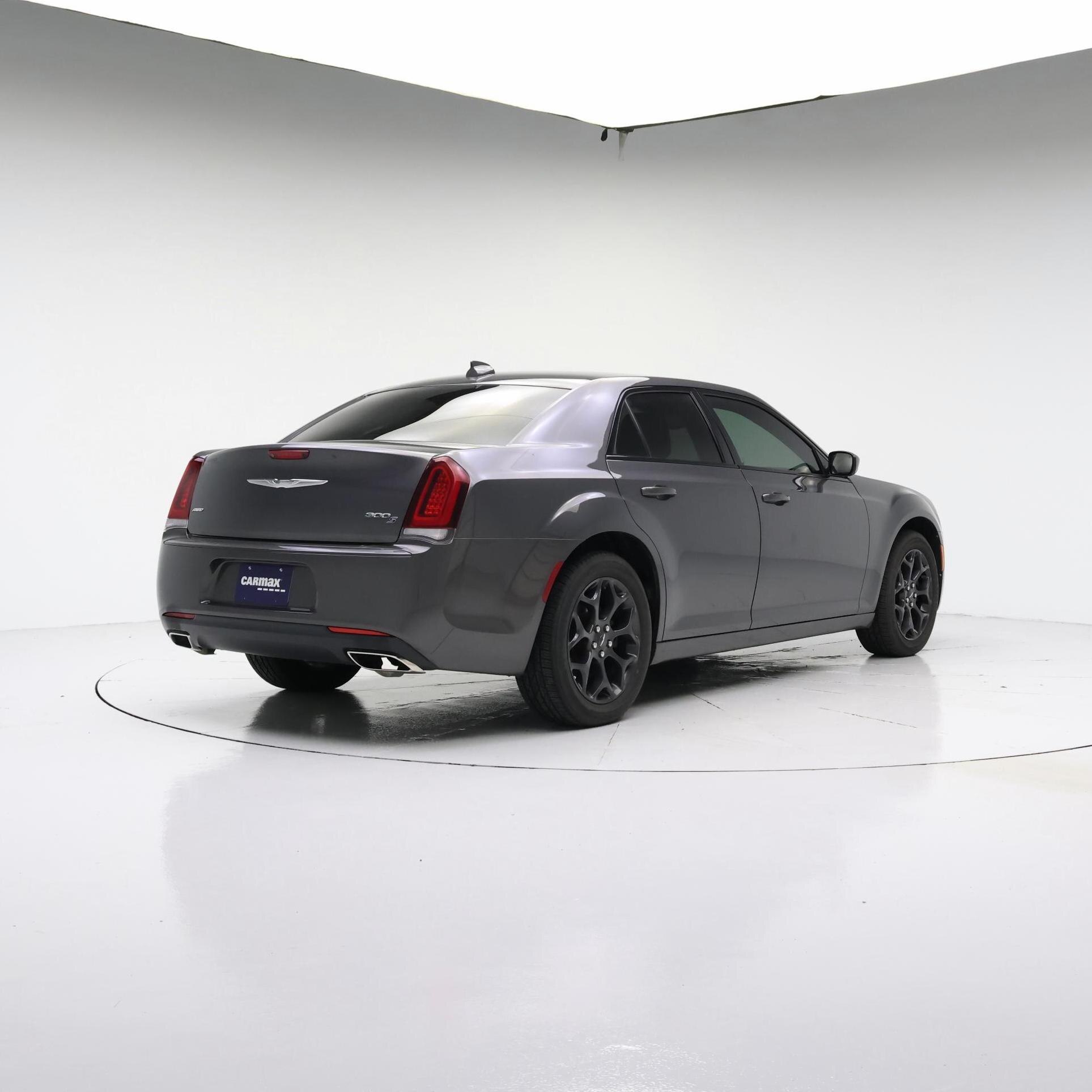 Thumbnail: 2019 Chrysler 300 - 8