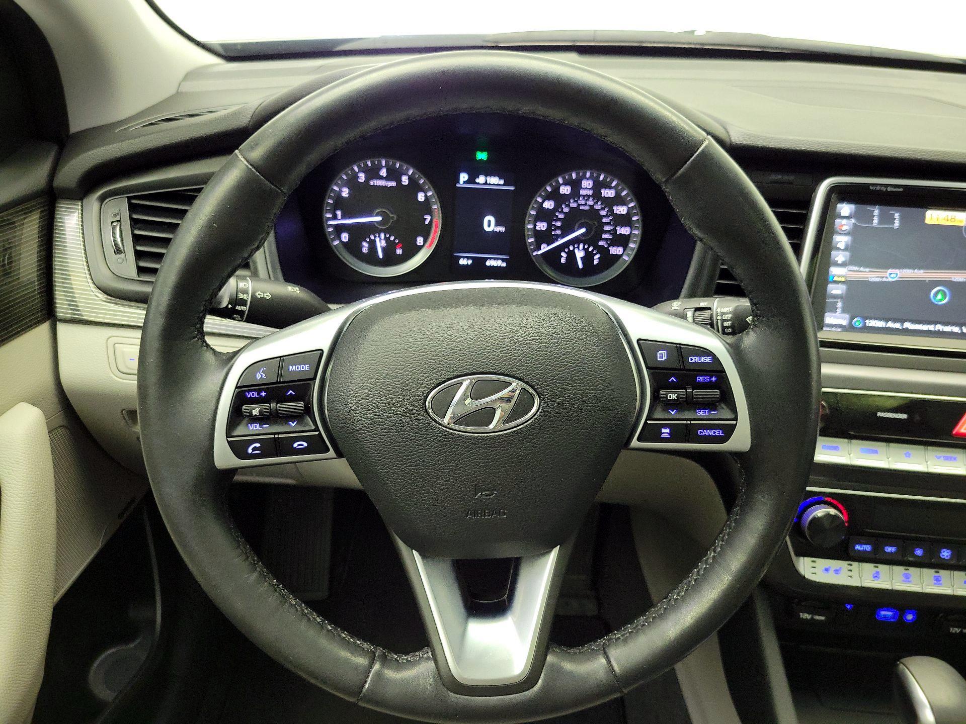 Thumbnail: 2019 Hyundai Sonata - 10