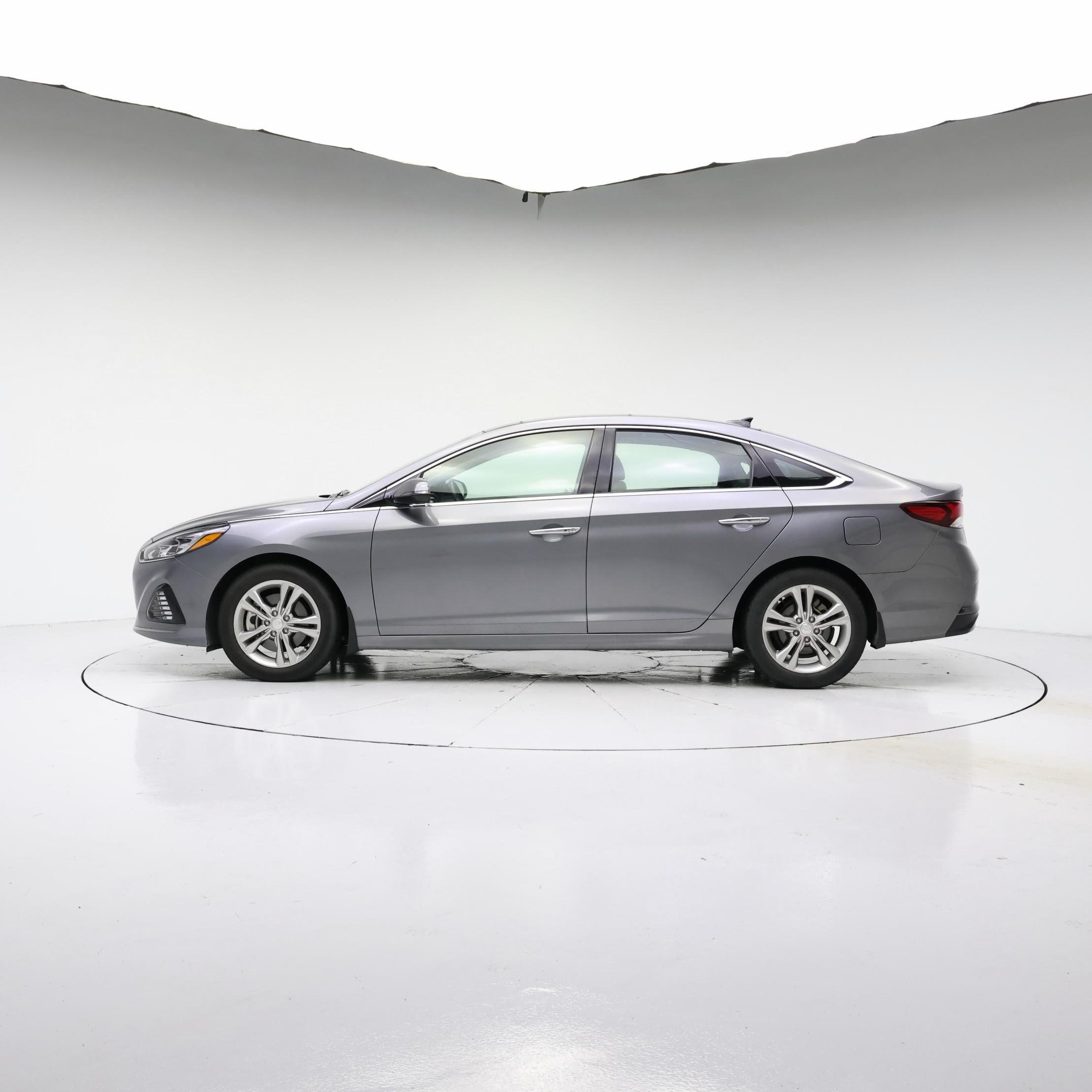 Thumbnail: 2019 Hyundai Sonata - 3