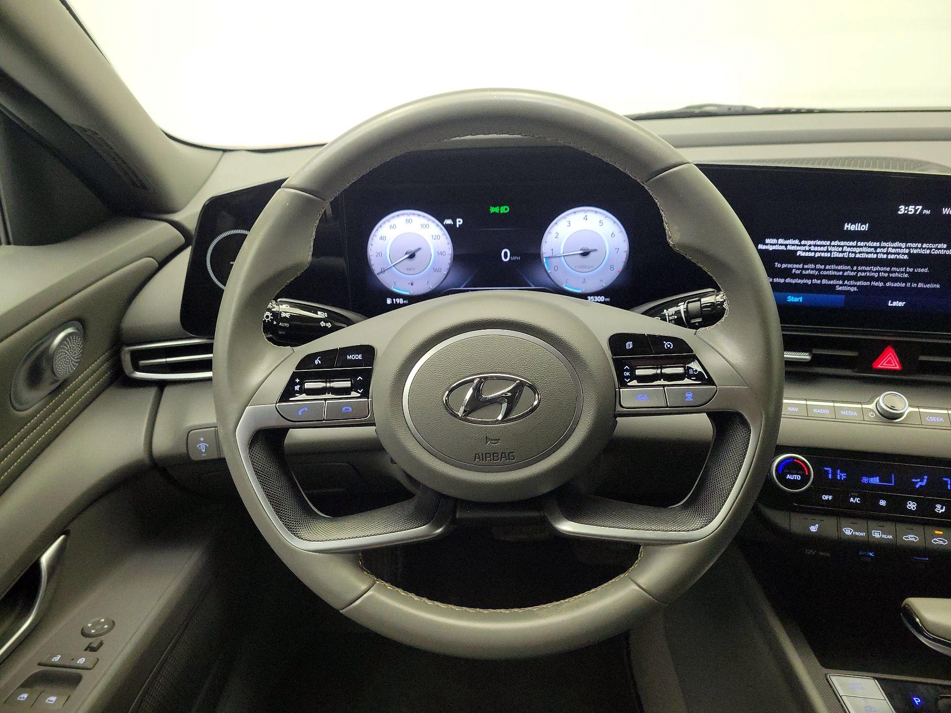 Thumbnail: 2023 Hyundai Elantra - 10
