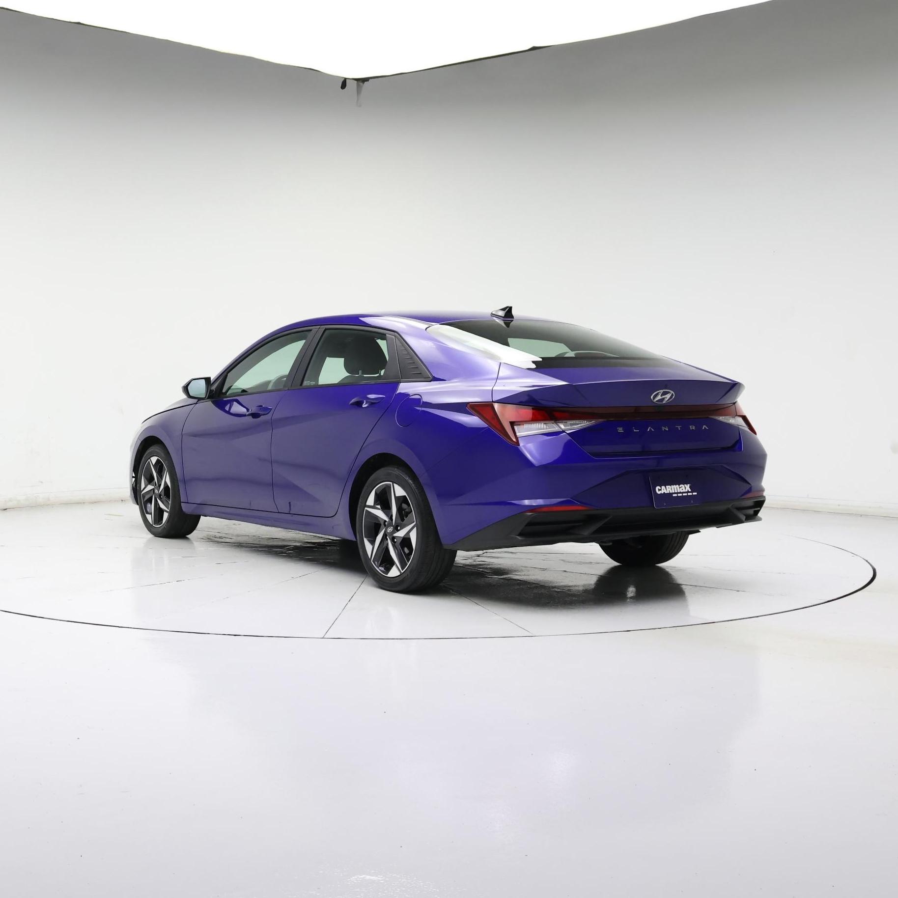 Thumbnail: 2023 Hyundai Elantra - 2
