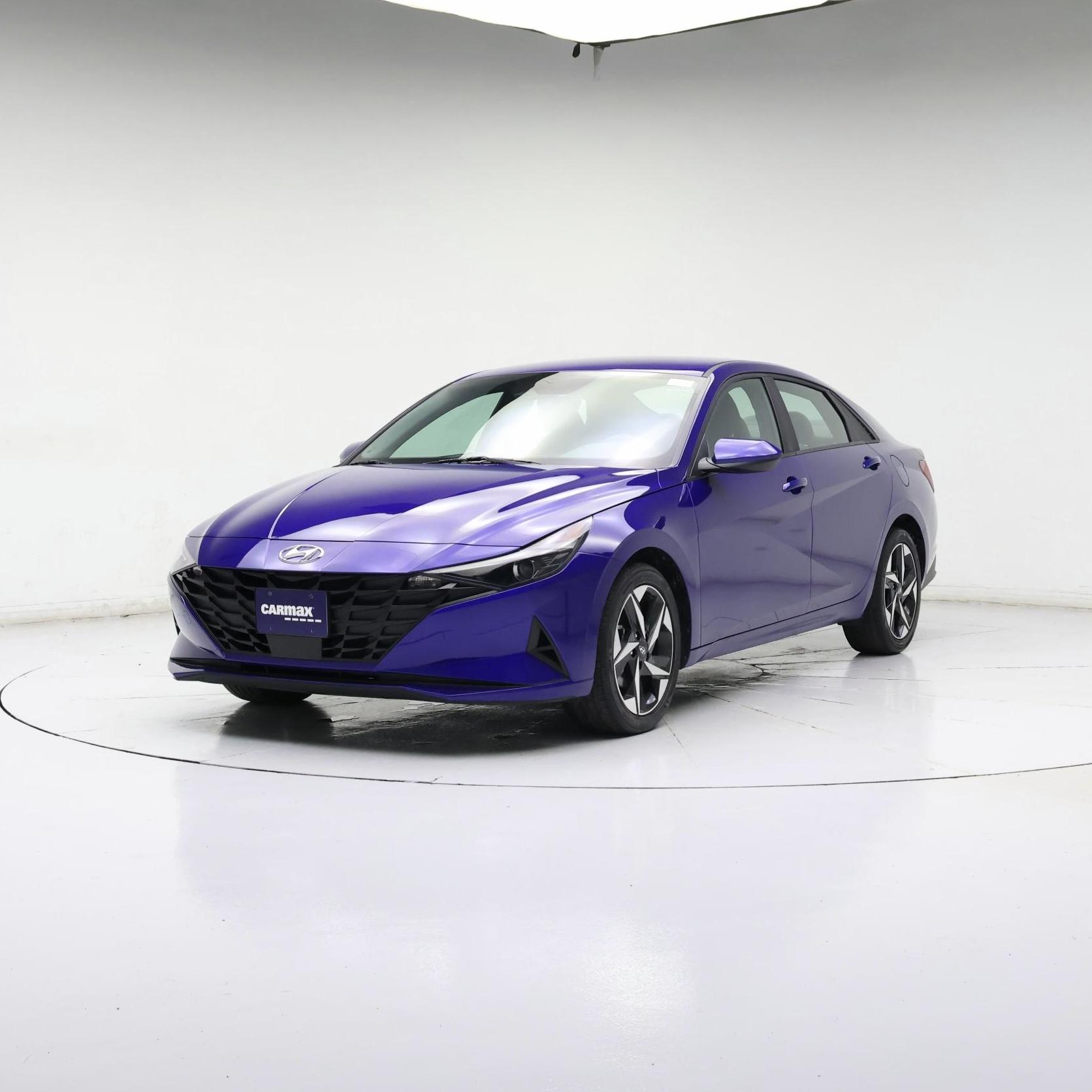 Thumbnail: 2023 Hyundai Elantra - 4