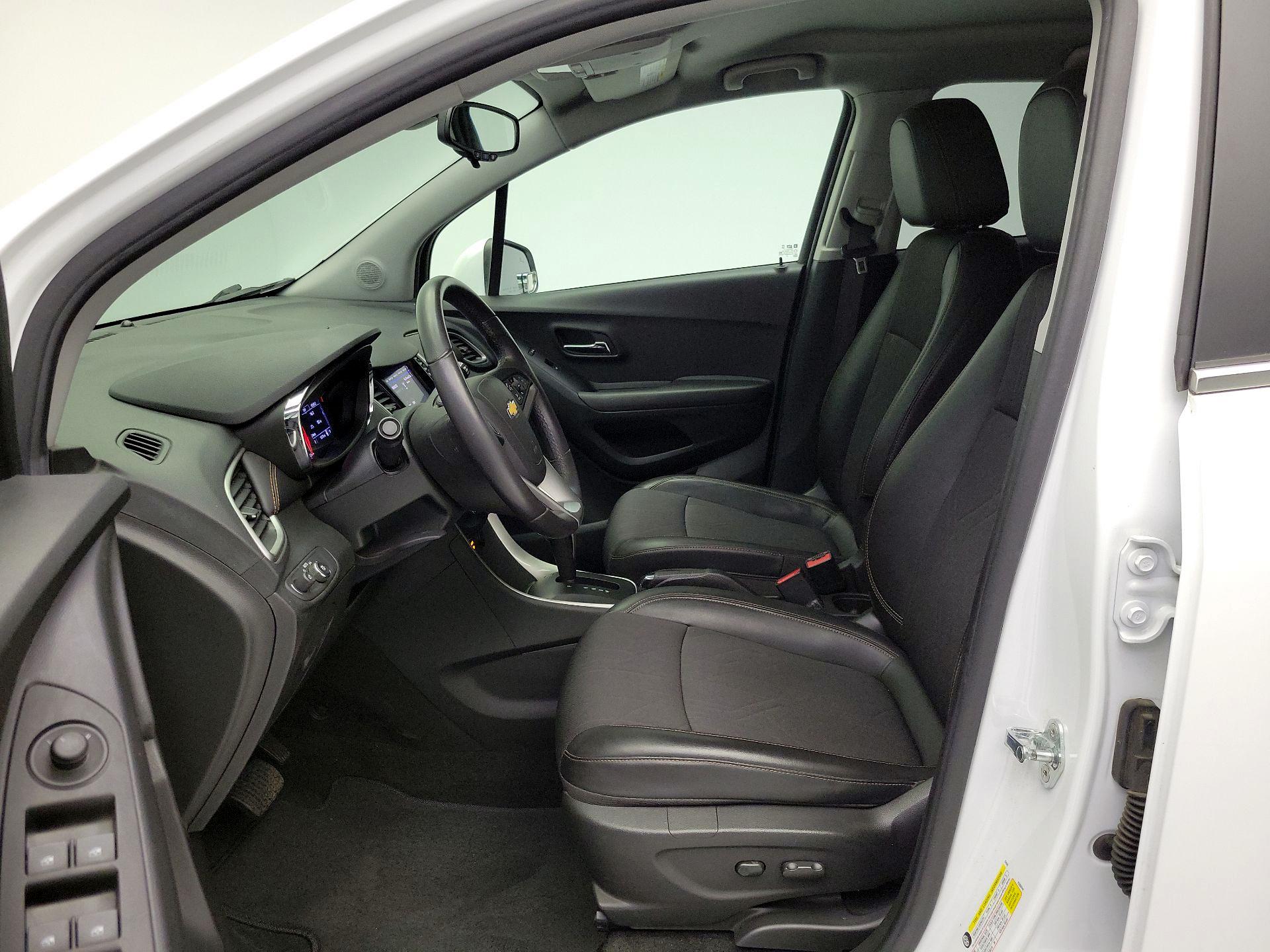 Thumbnail: 2020 Chevrolet Trax - 11