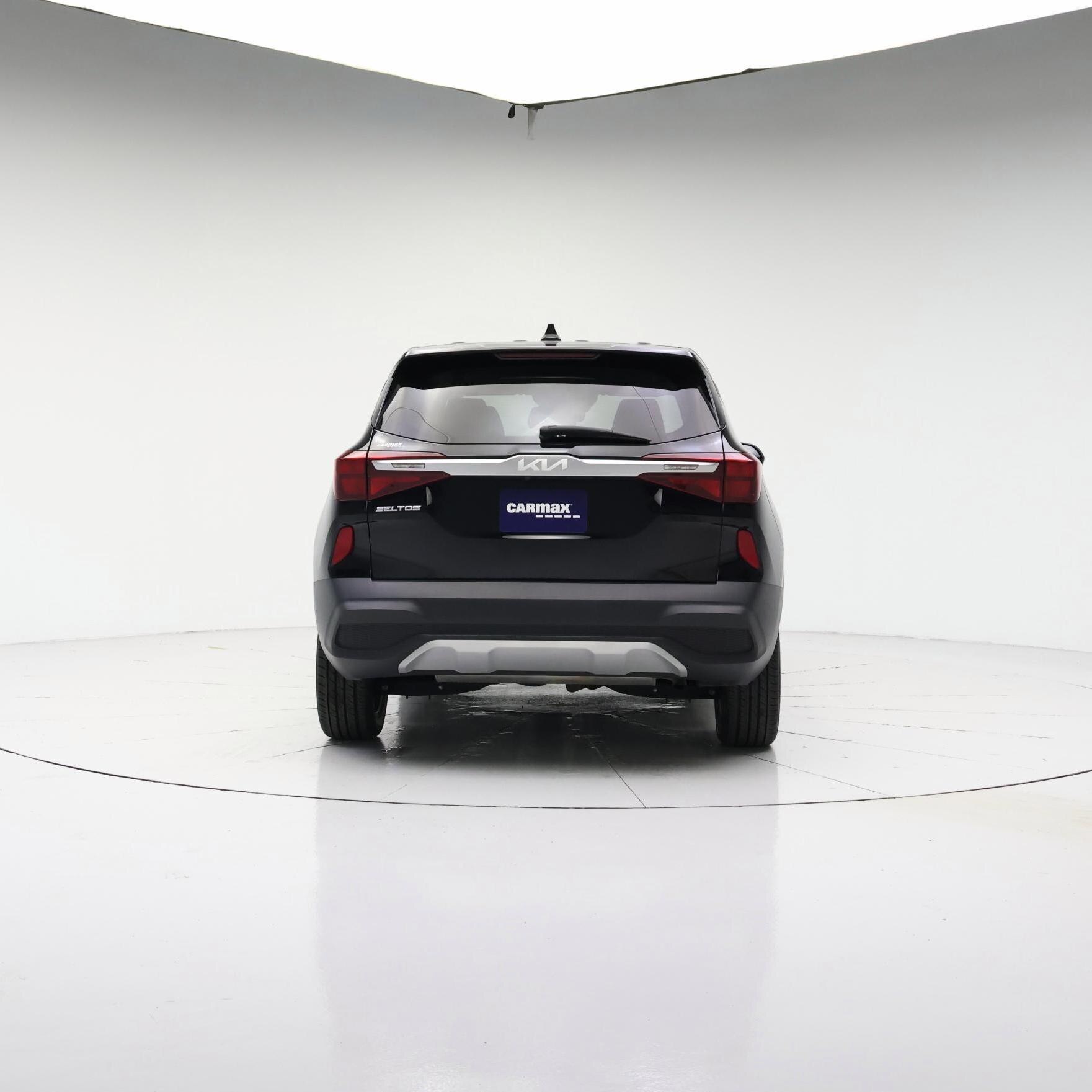 Thumbnail: 2023 Kia Seltos - 6