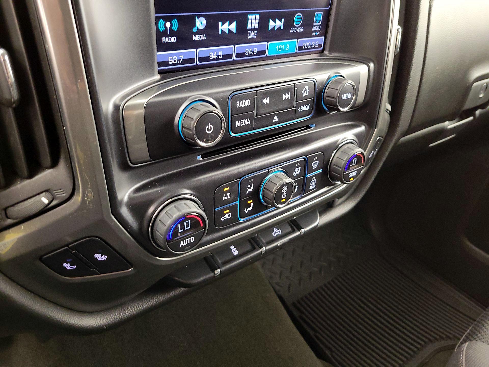 Thumbnail: 2017 Chevrolet Silverado 1500 - 16