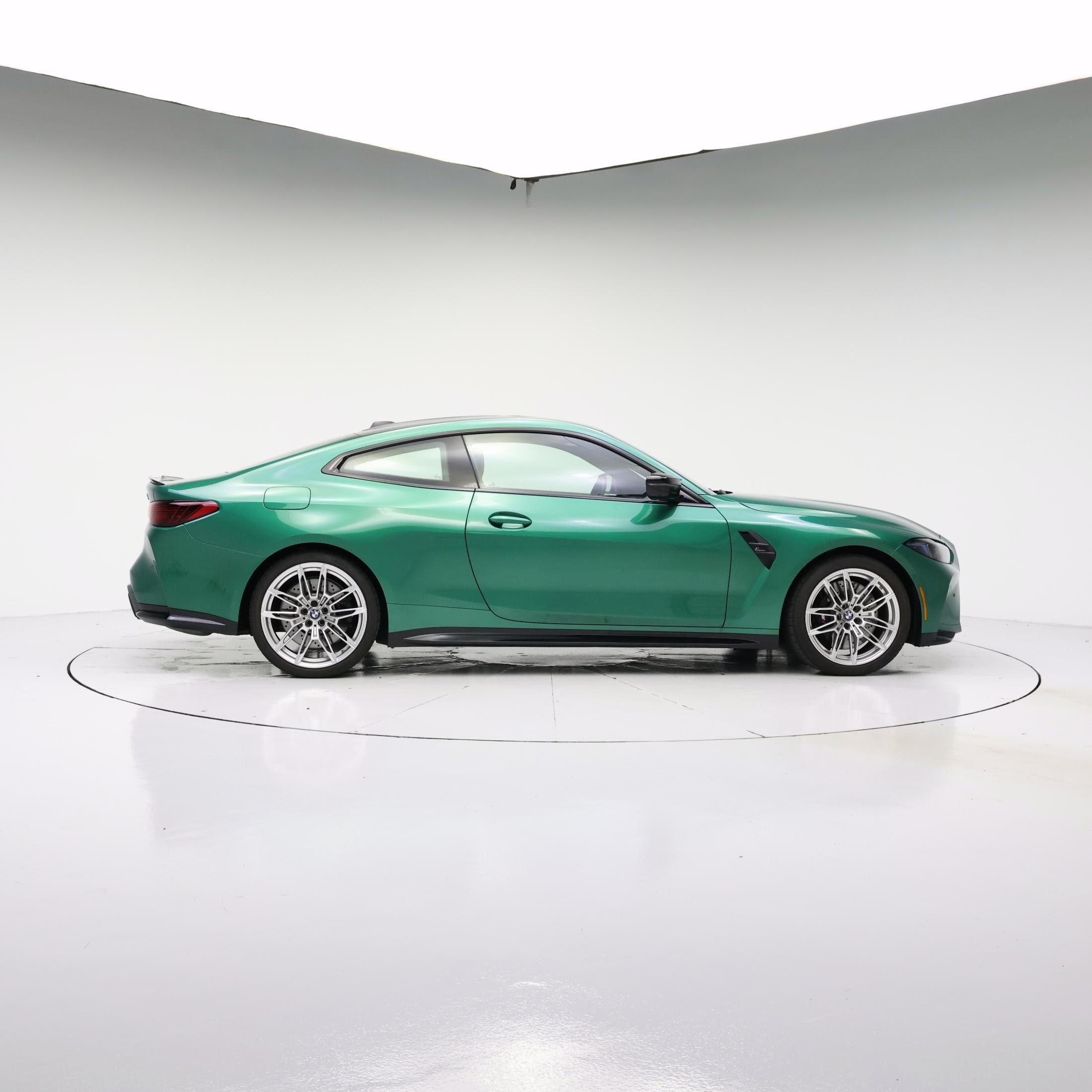 Thumbnail: 2025 BMW M4 - 7