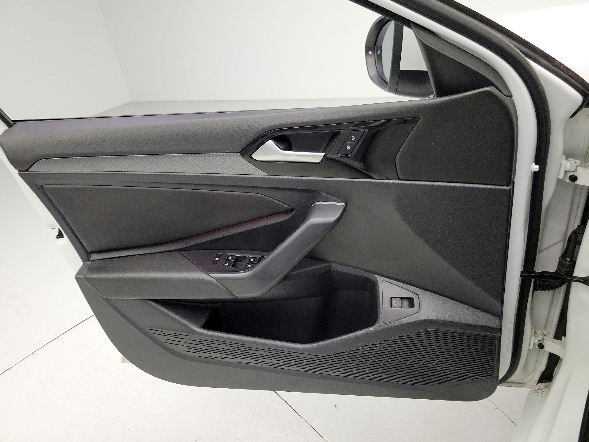 Thumbnail: 2021 Volkswagen Jetta - 12