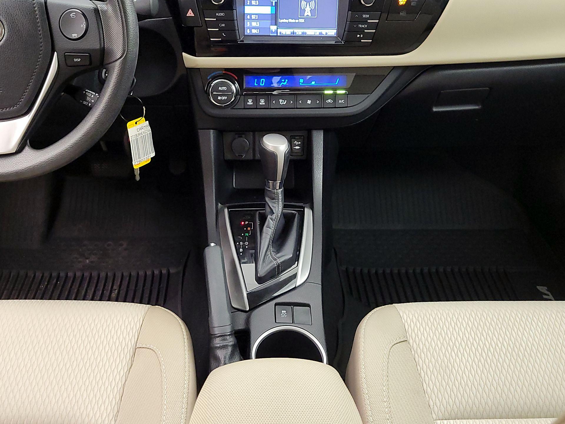 Thumbnail: 2016 Toyota Corolla - 17