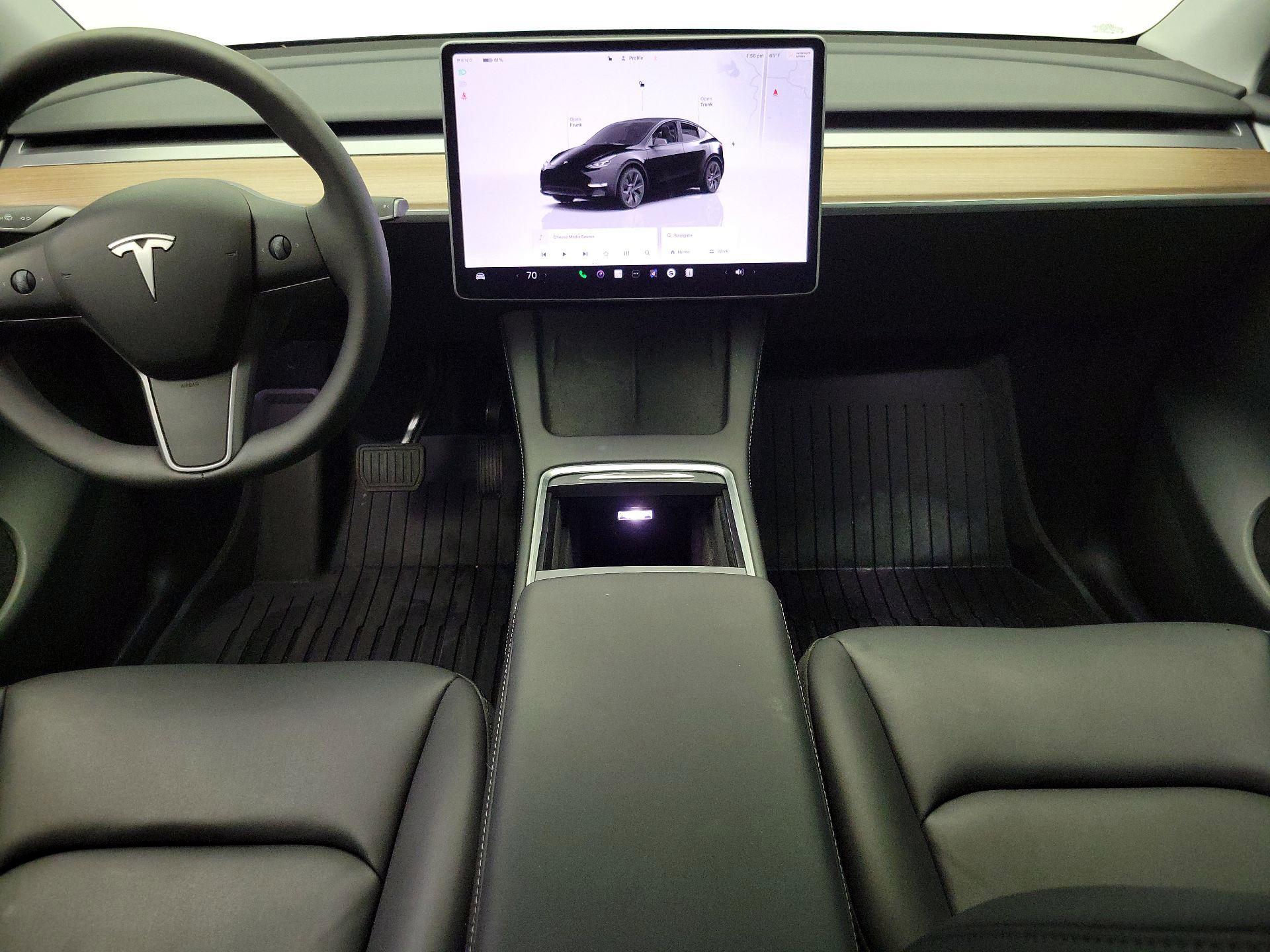 Thumbnail: 2024 Tesla Model Y - 9