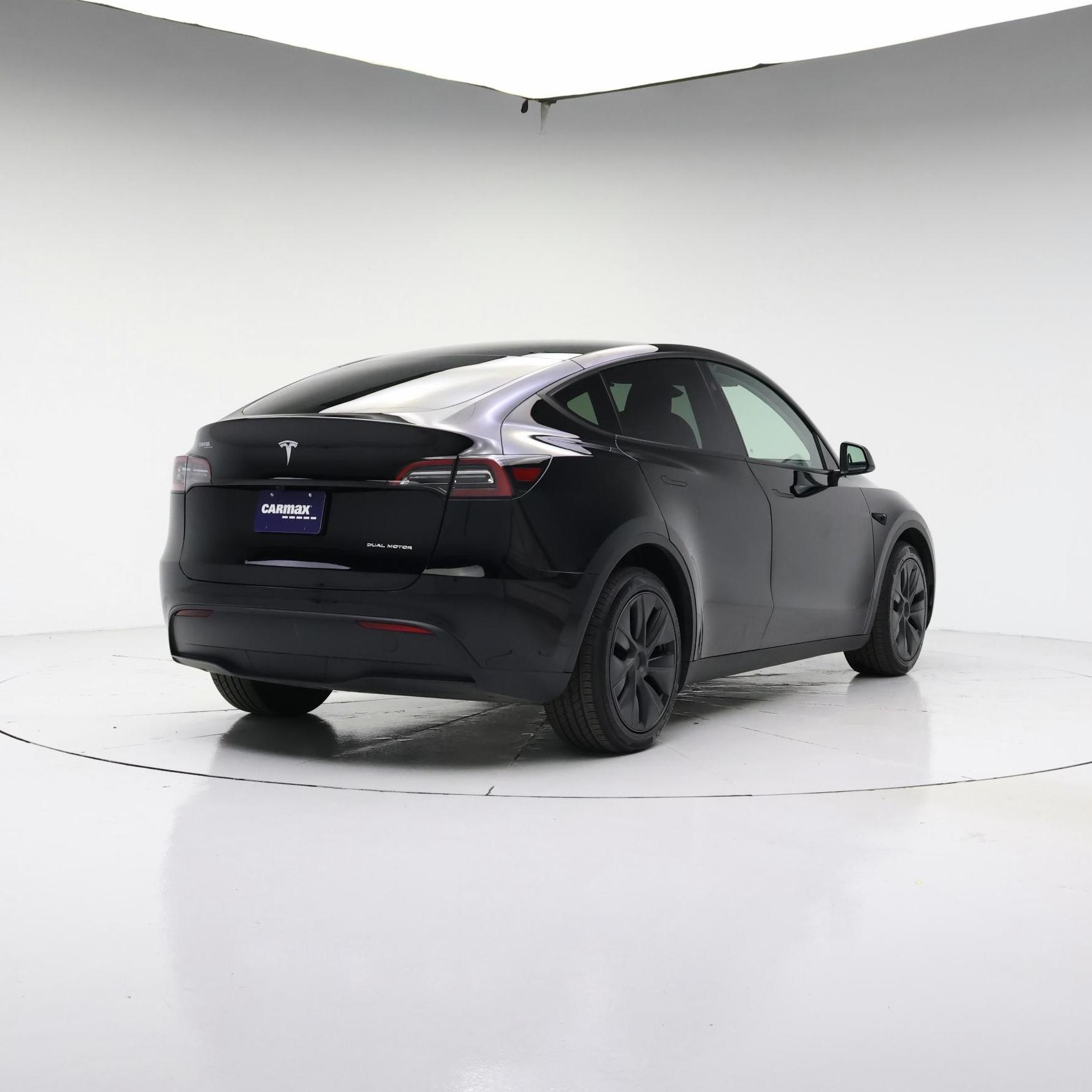 Thumbnail: 2024 Tesla Model Y - 8